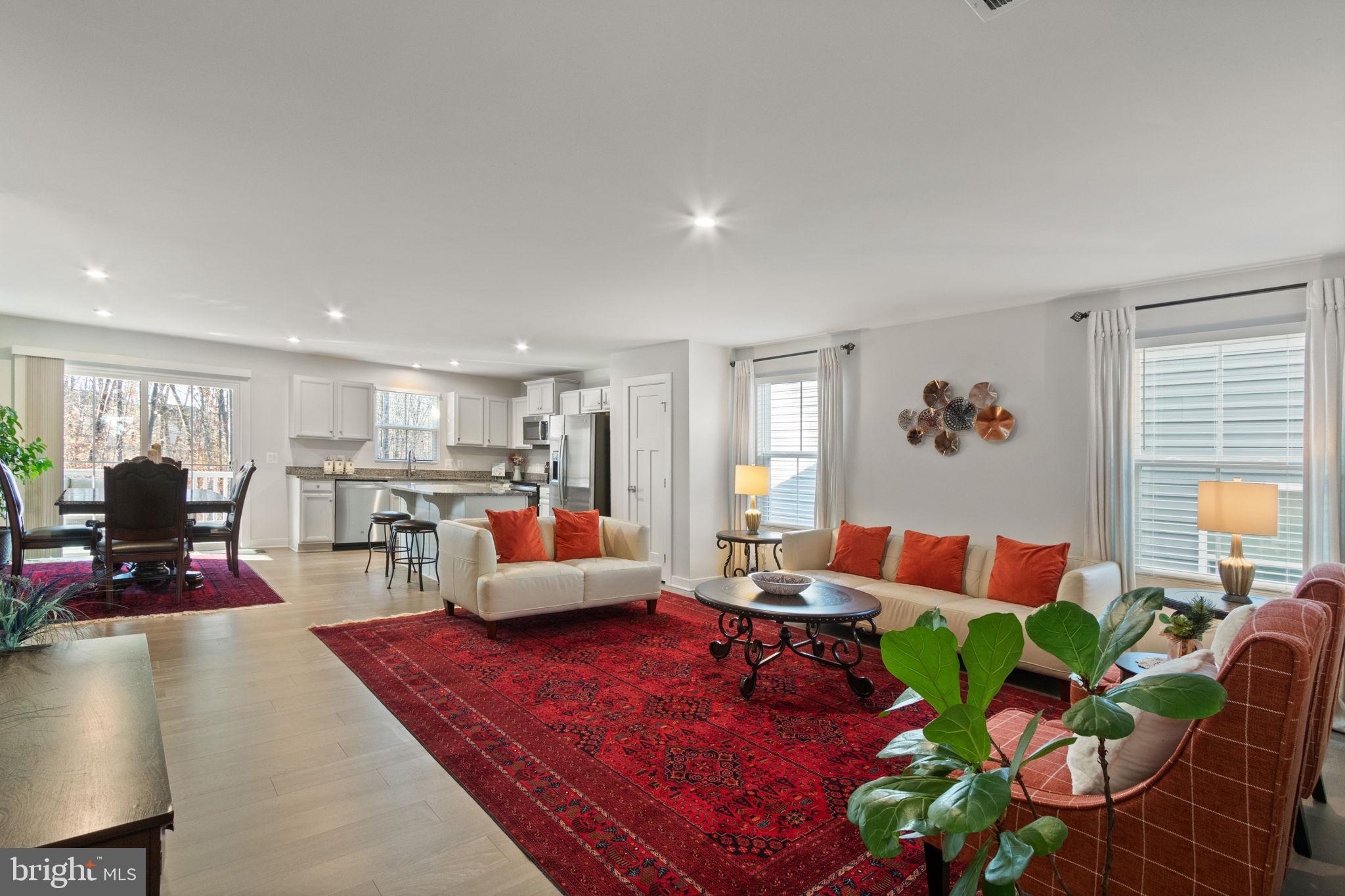 REGENCY AT CHANCELLORSVILLE NORTH - Residential