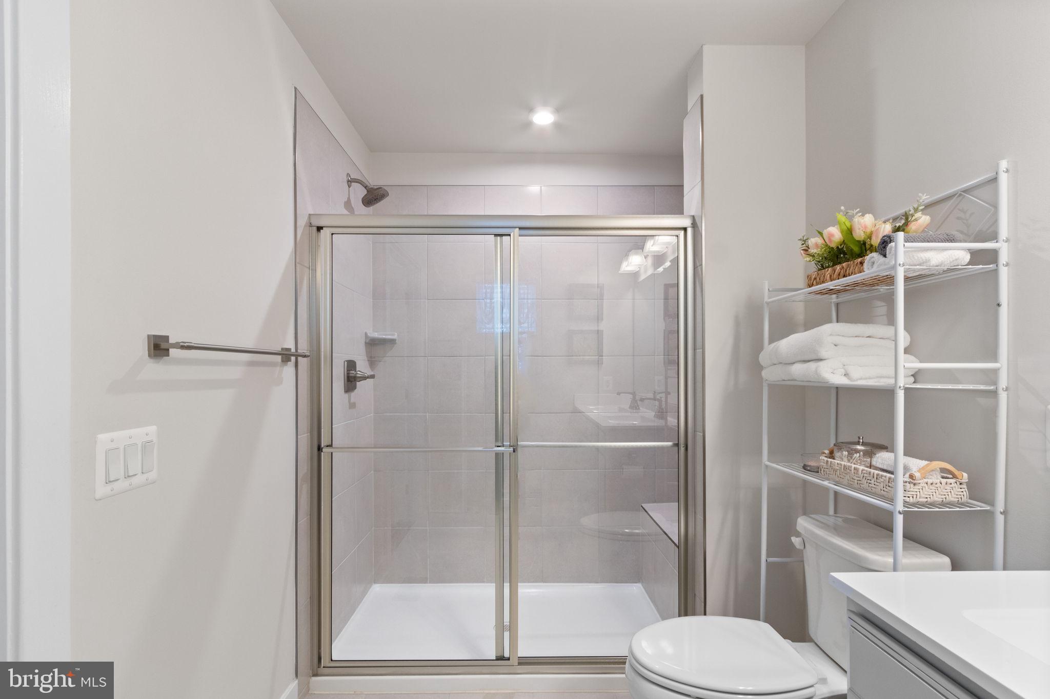 REGENCY AT CHANCELLORSVILLE NORTH - Residential