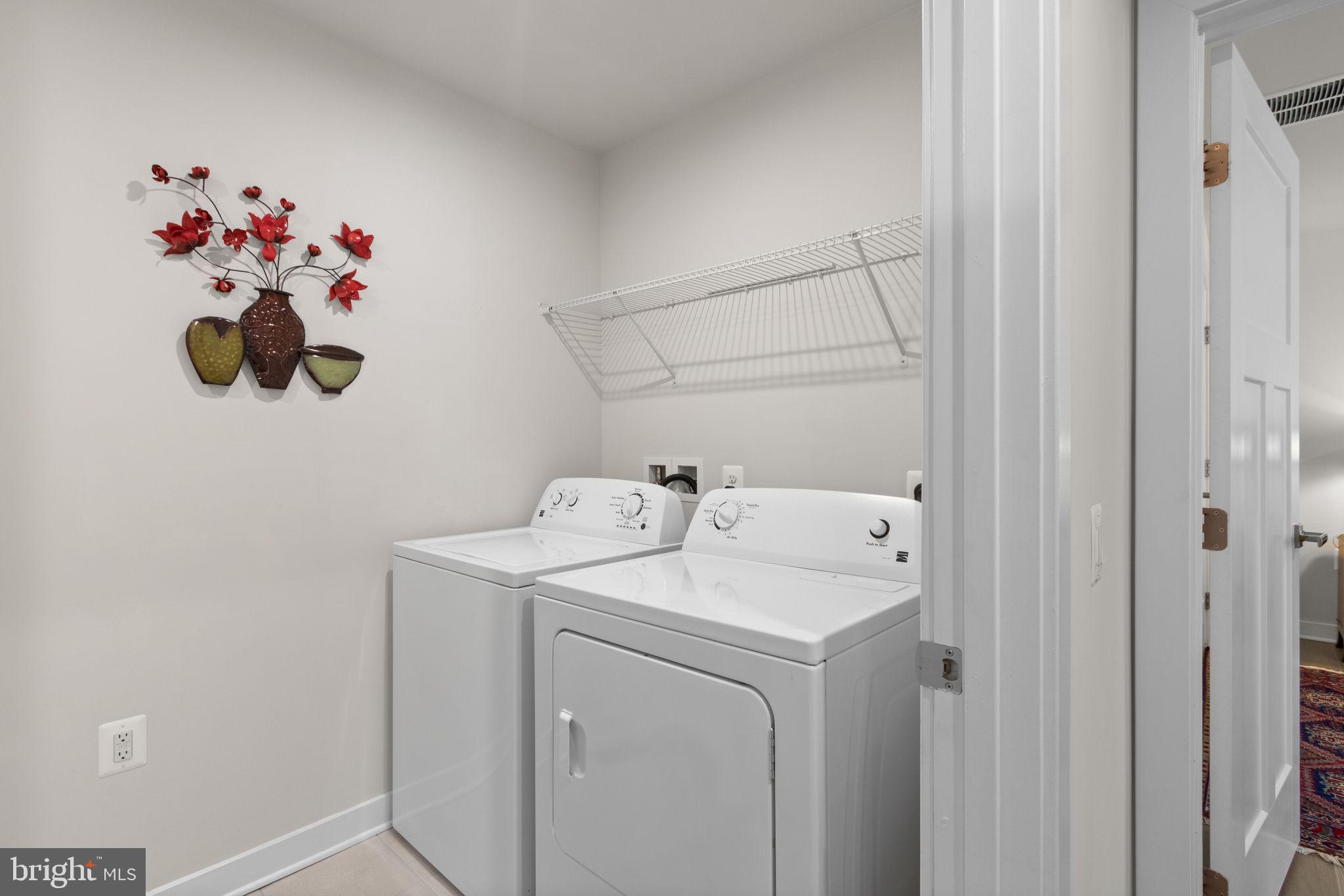 REGENCY AT CHANCELLORSVILLE NORTH - Residential