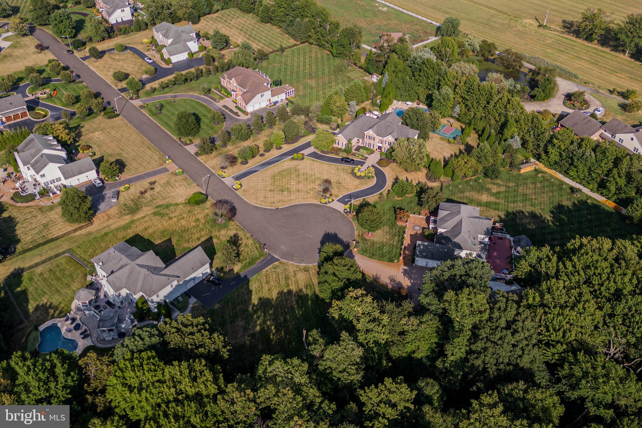 700 BENTLEY COURT