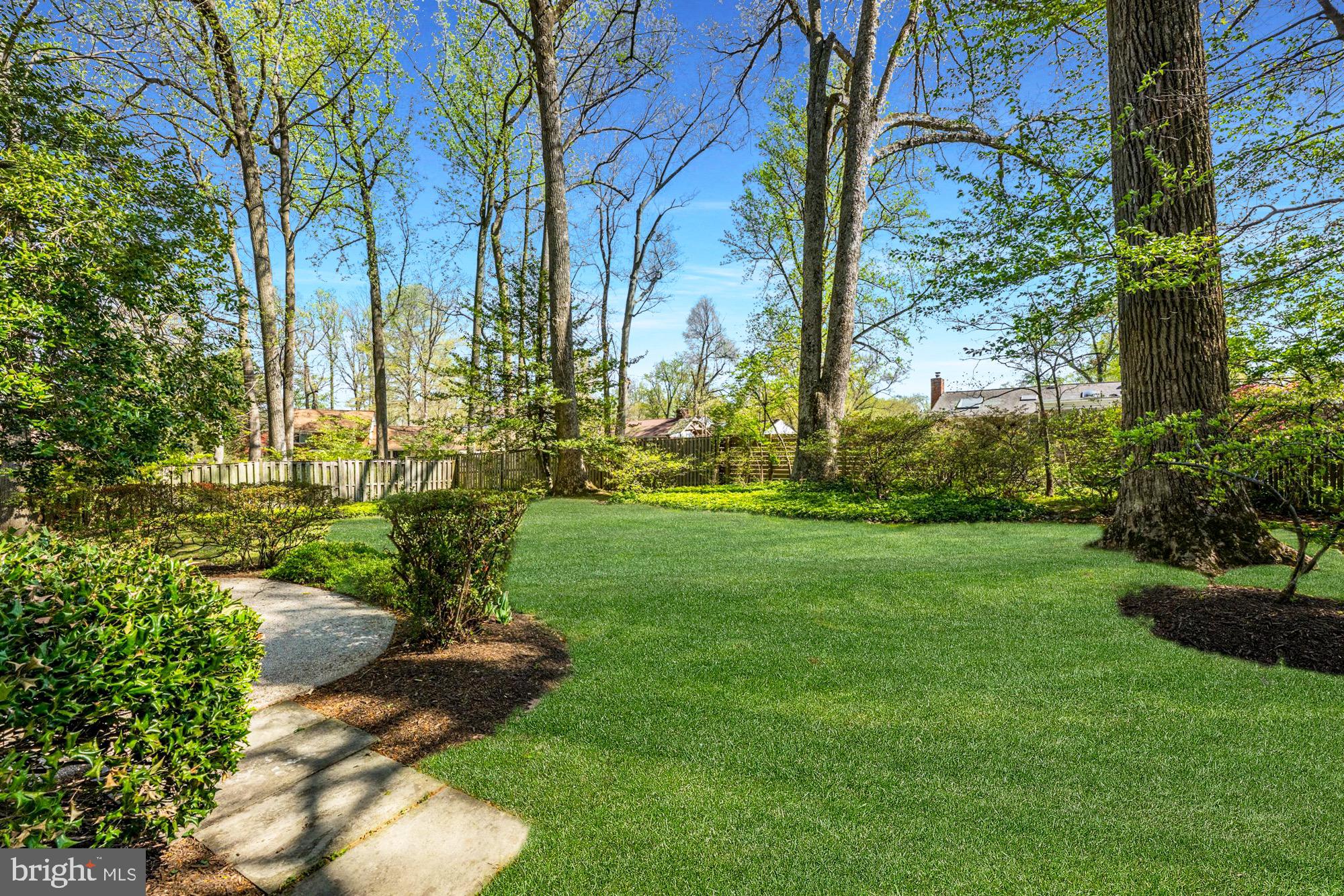 WILDWOOD MANOR - Residential