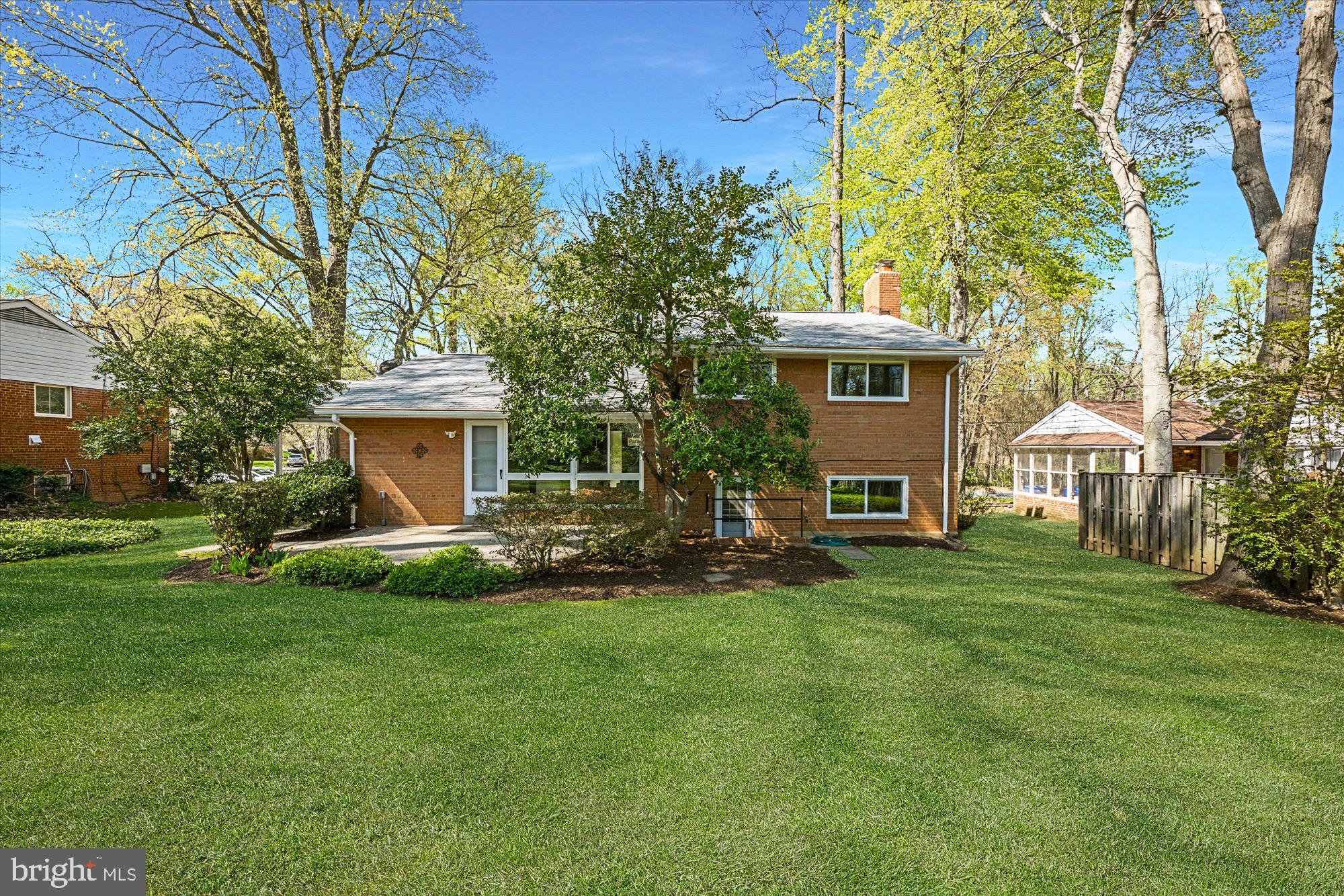 WILDWOOD MANOR - Residential