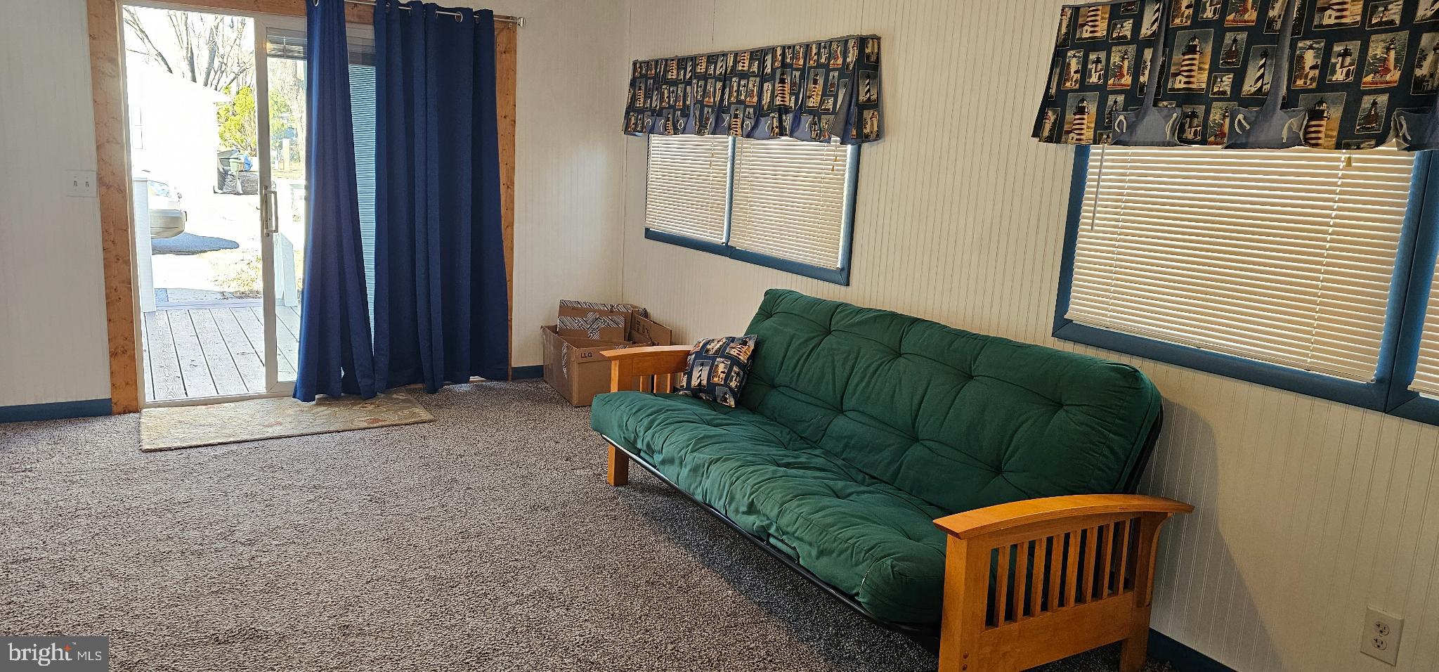 ANGOLA BEACH - Residential