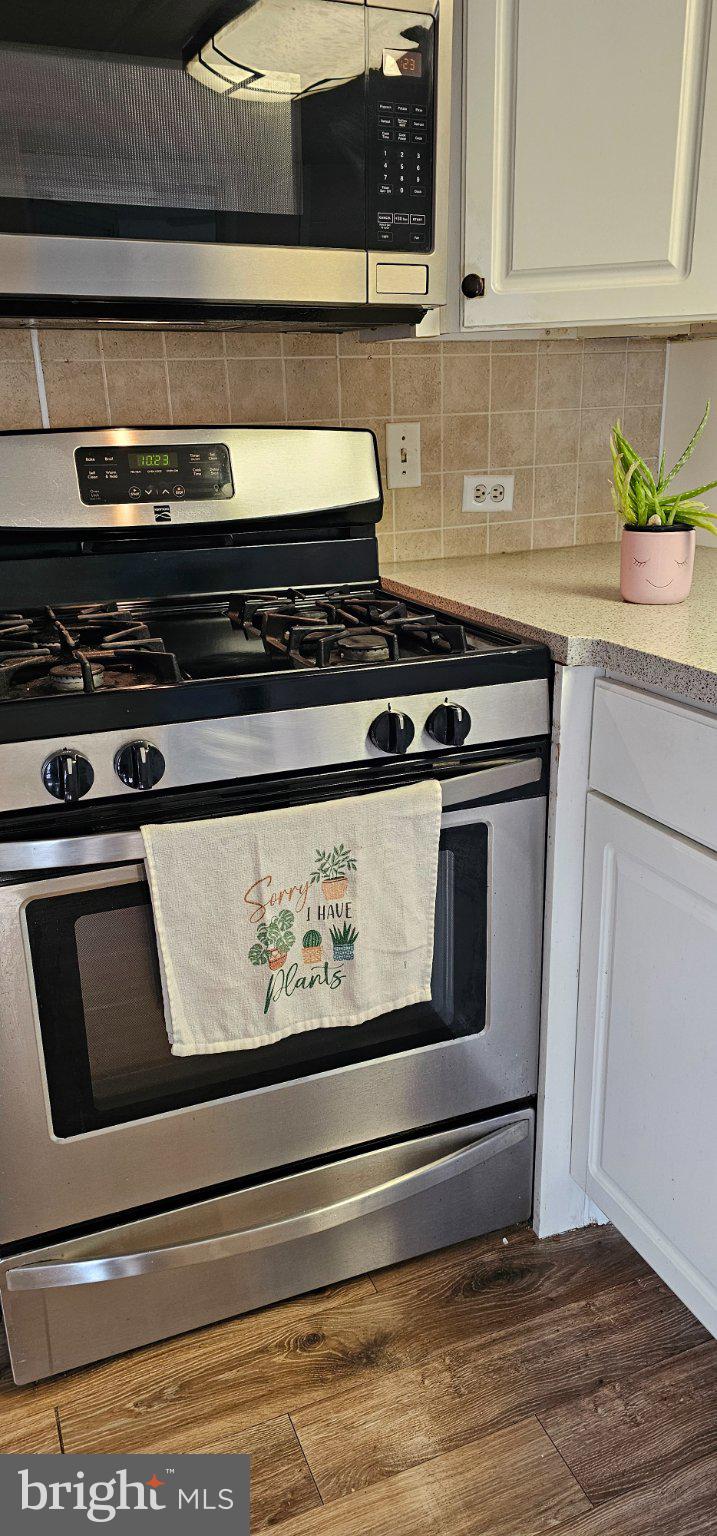 ANGOLA BEACH - Residential