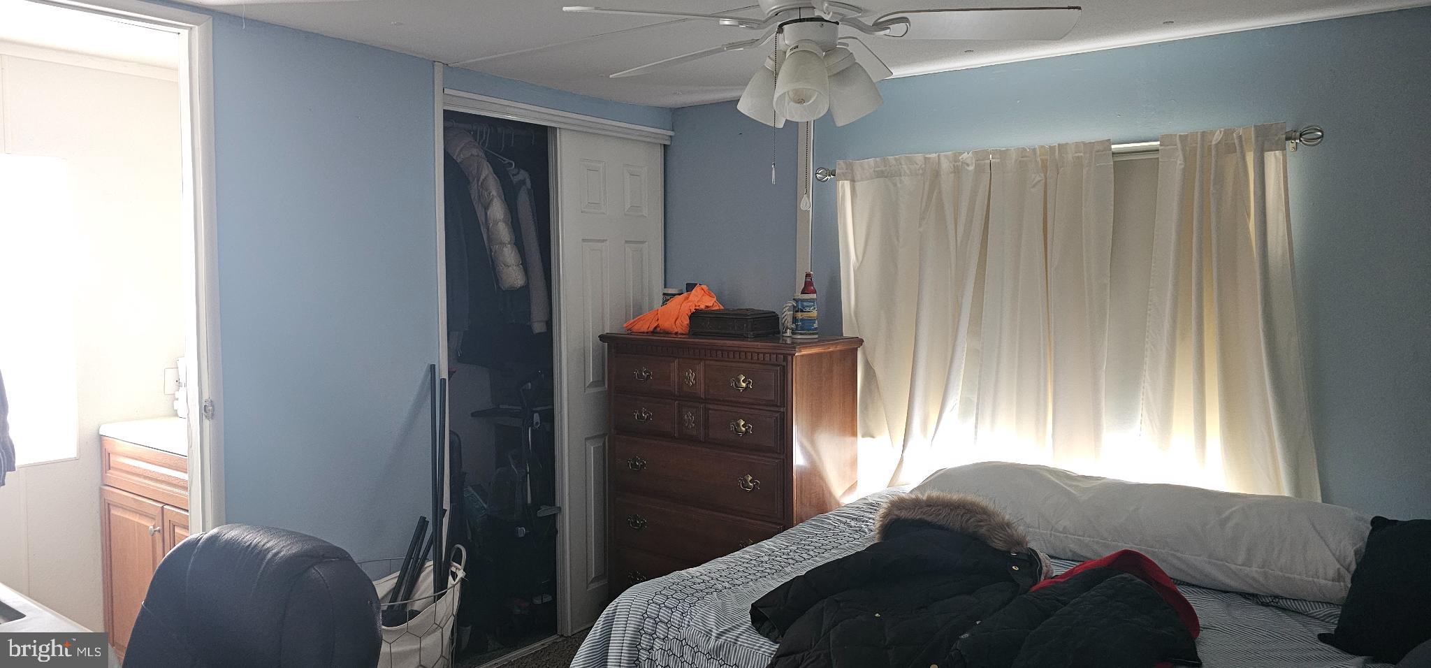 ANGOLA BEACH - Residential