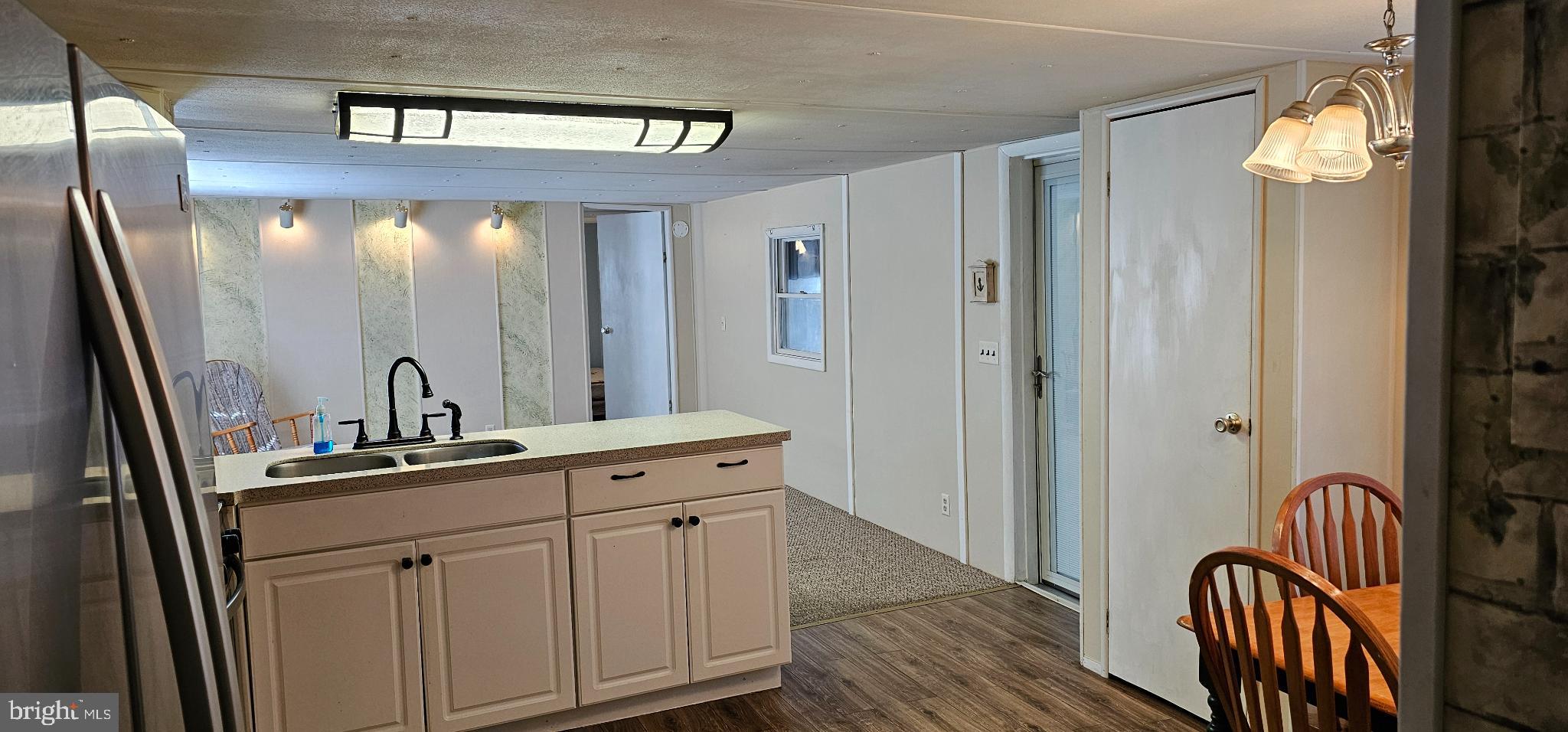 ANGOLA BEACH - Residential