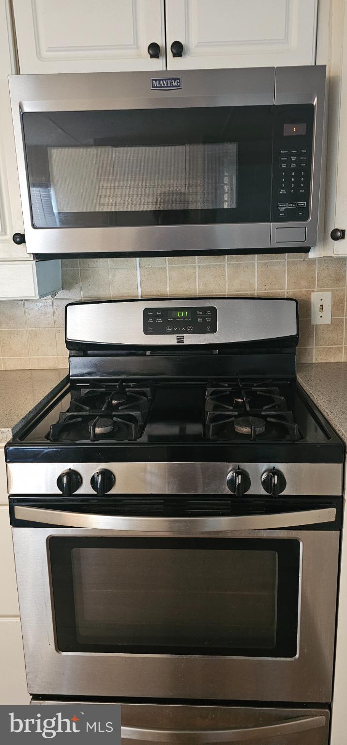 ANGOLA BEACH - Residential