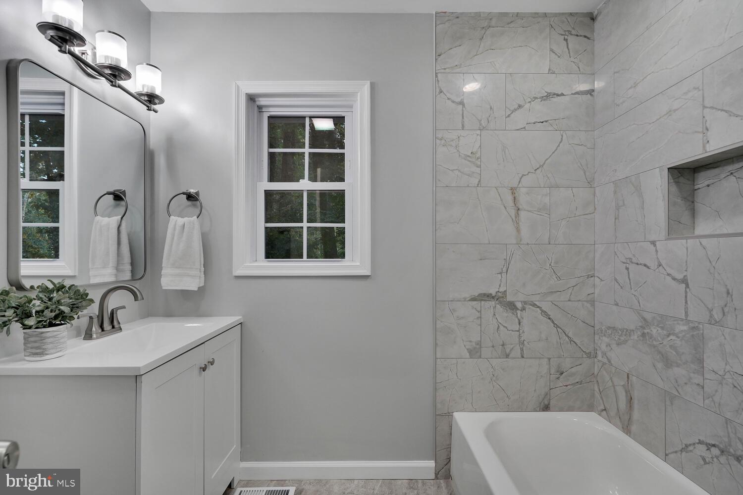 VALLEVUE - Residential