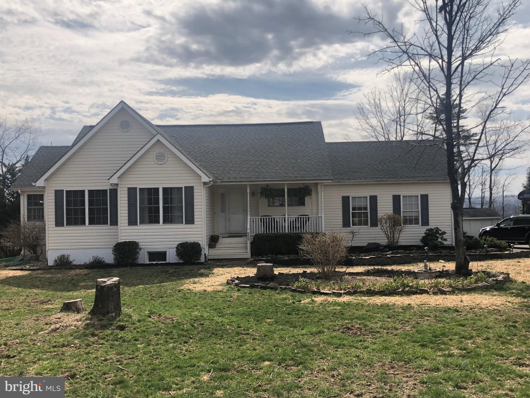 EMERALD LAKE - Residential
