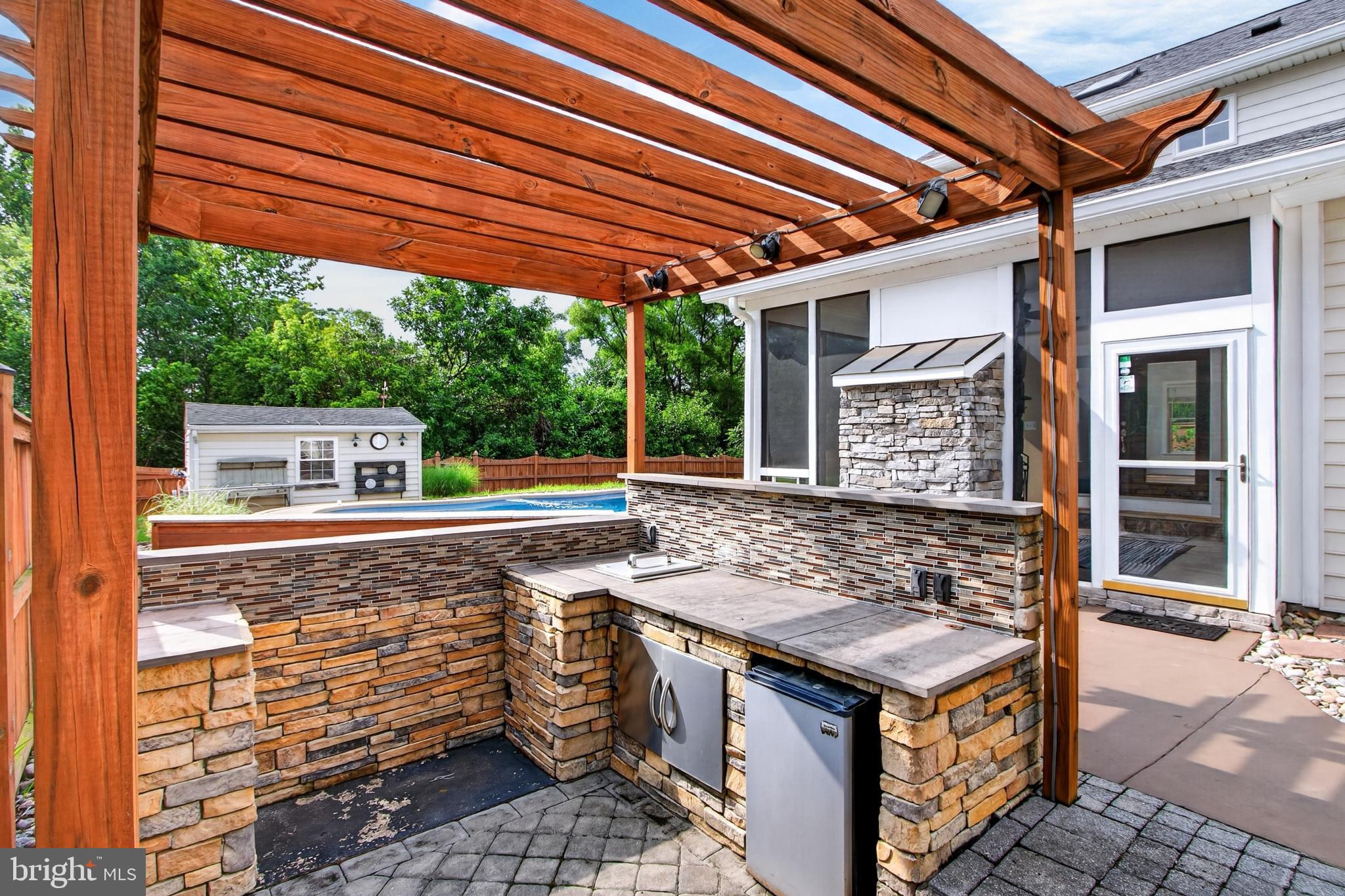 8238 SUNSET DRIVE