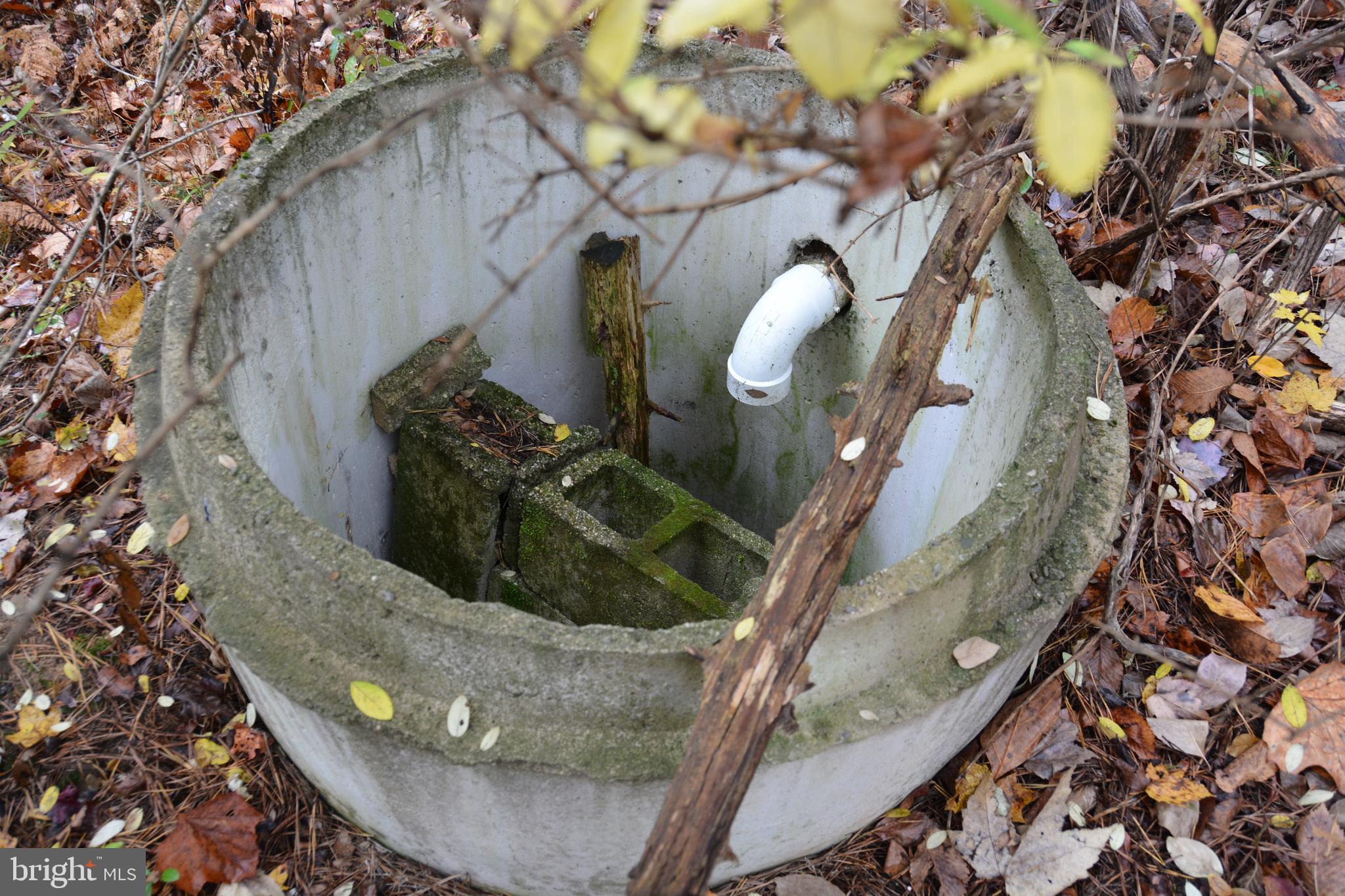 MAJESTIC KNOLL - Land