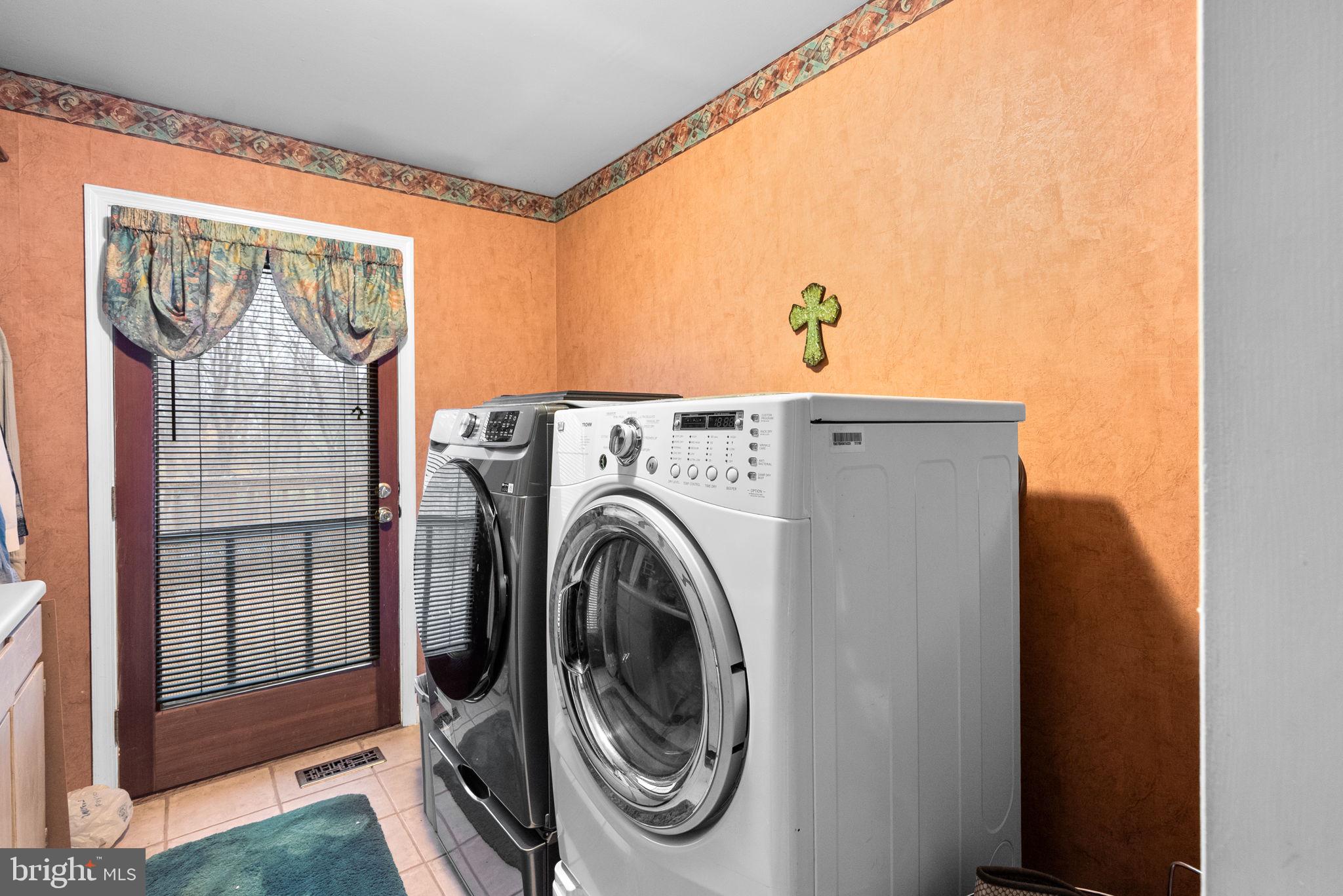 CANDY HILL - Residential