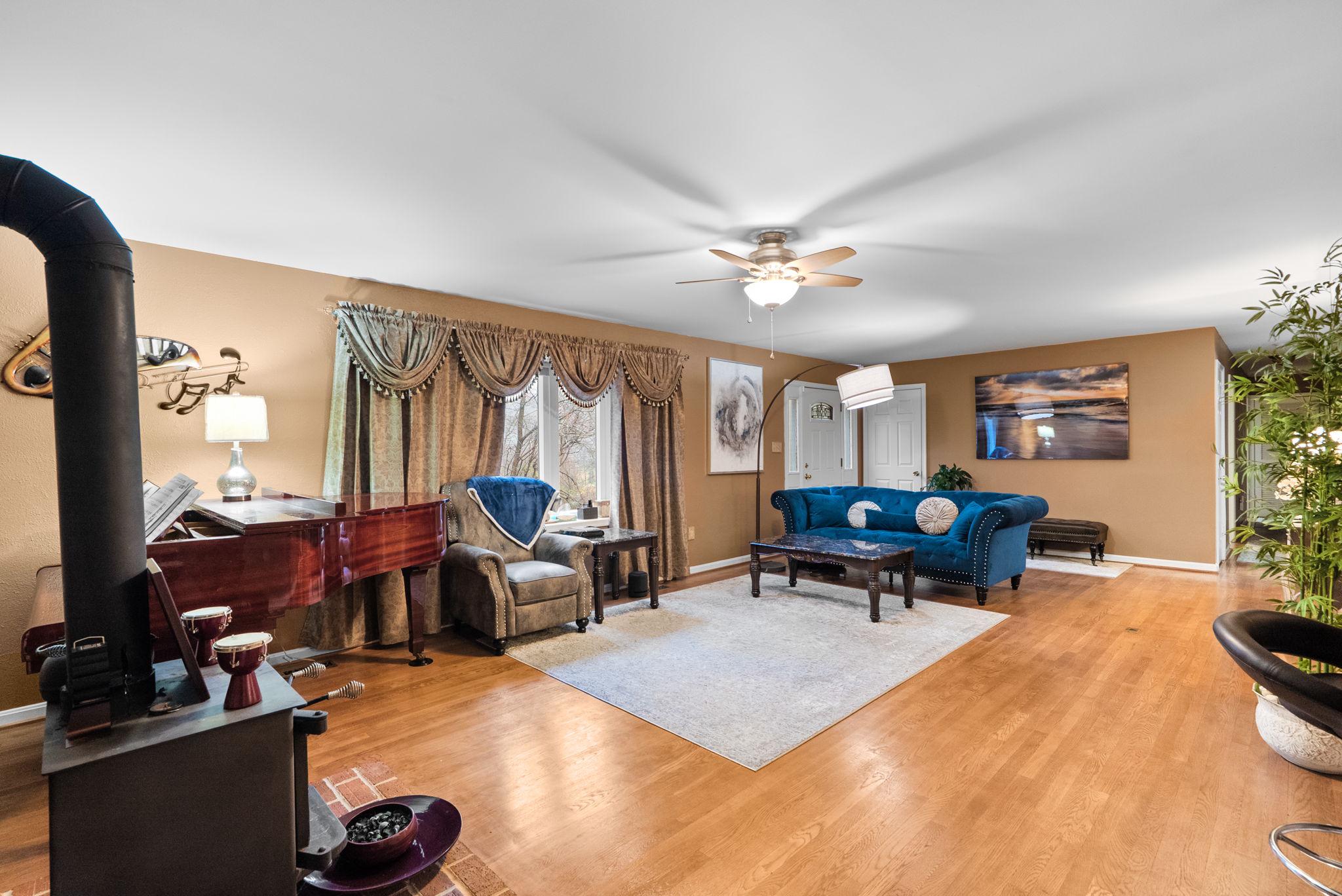 CANDY HILL - Residential