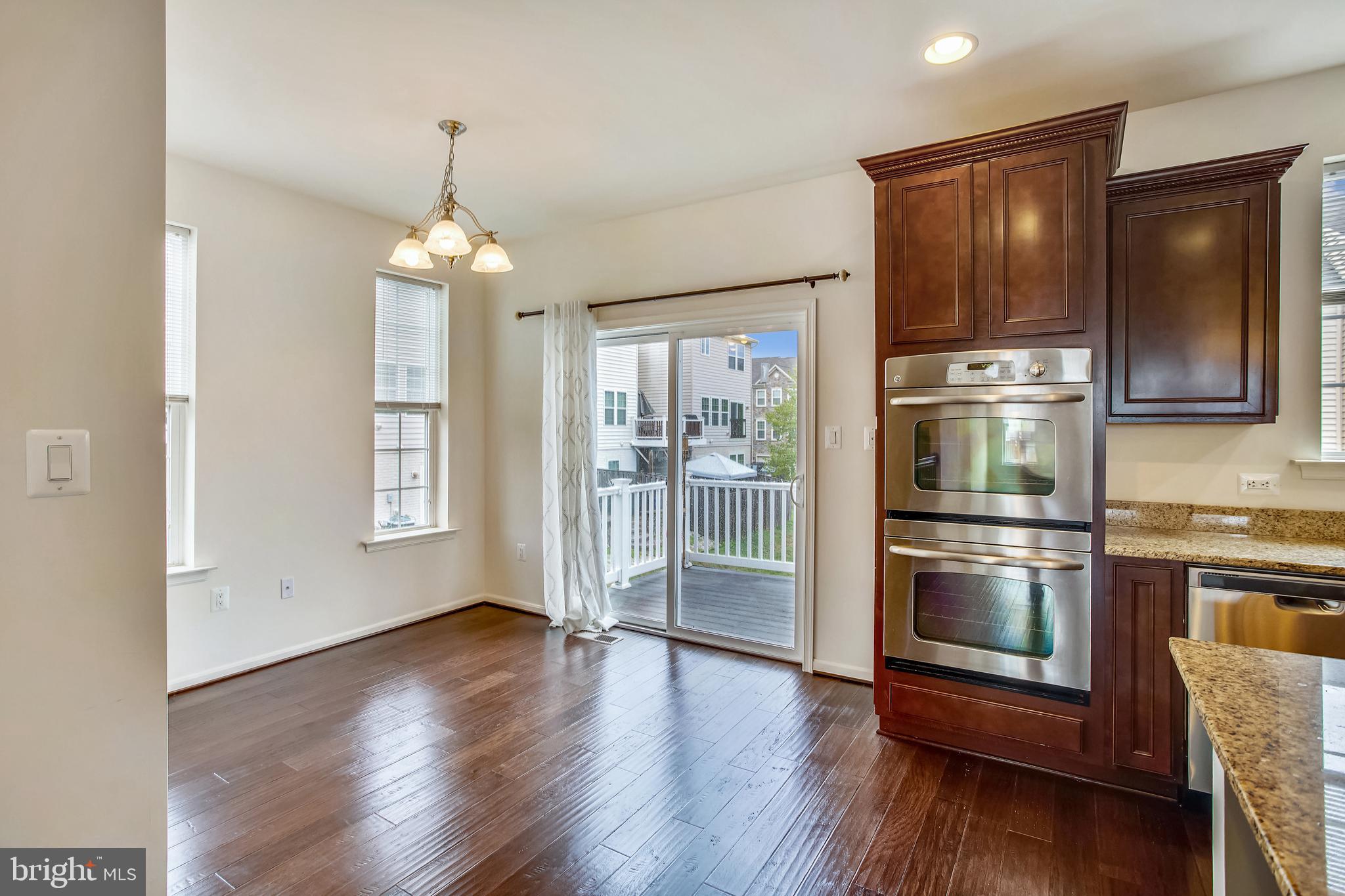 VILLAGES OF WELLINGTON - Residential Lease