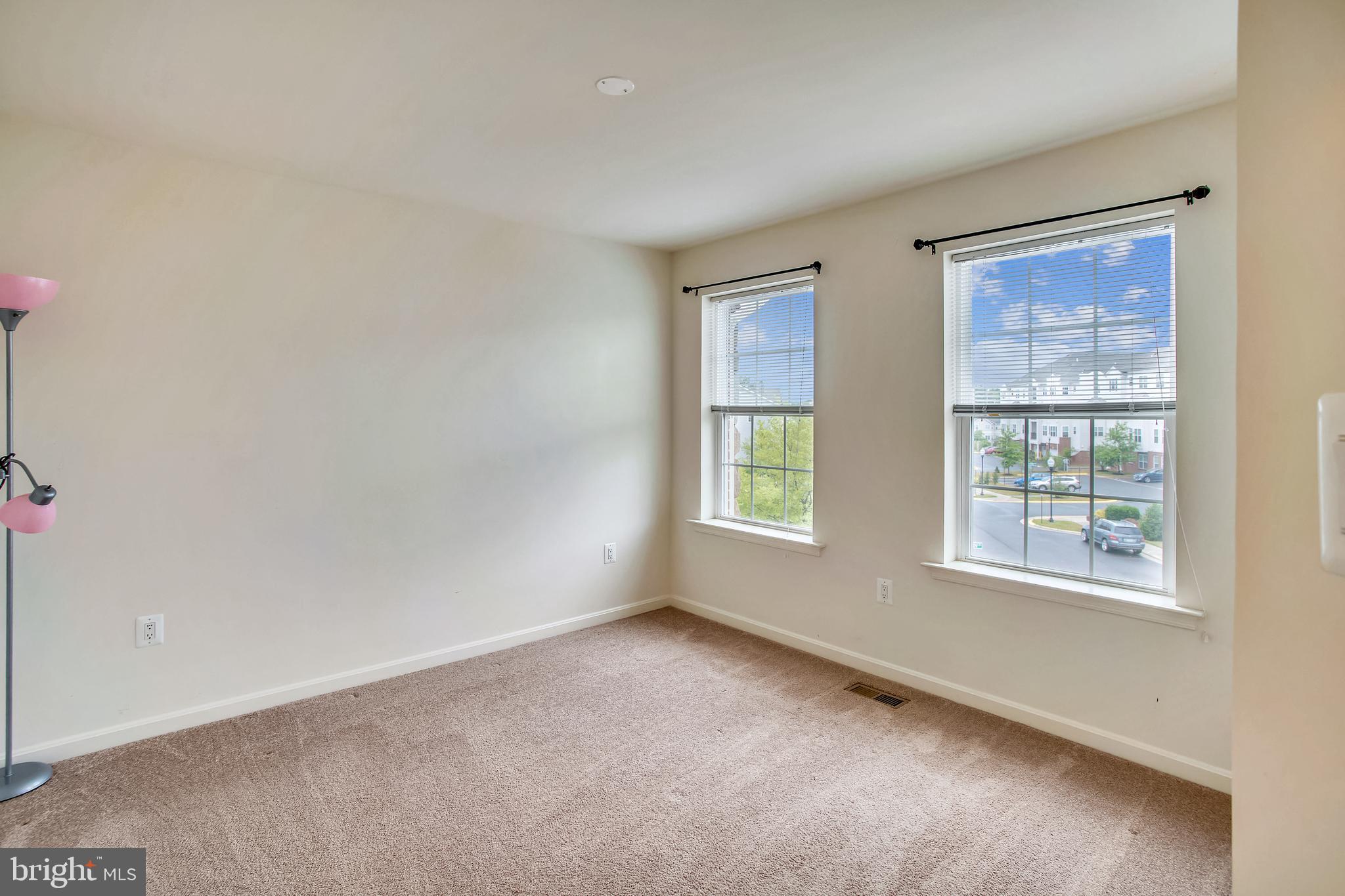 VILLAGES OF WELLINGTON - Residential Lease