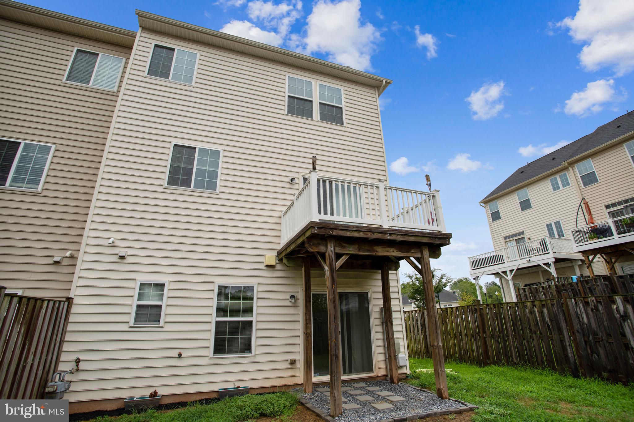 VILLAGES OF WELLINGTON - Residential Lease