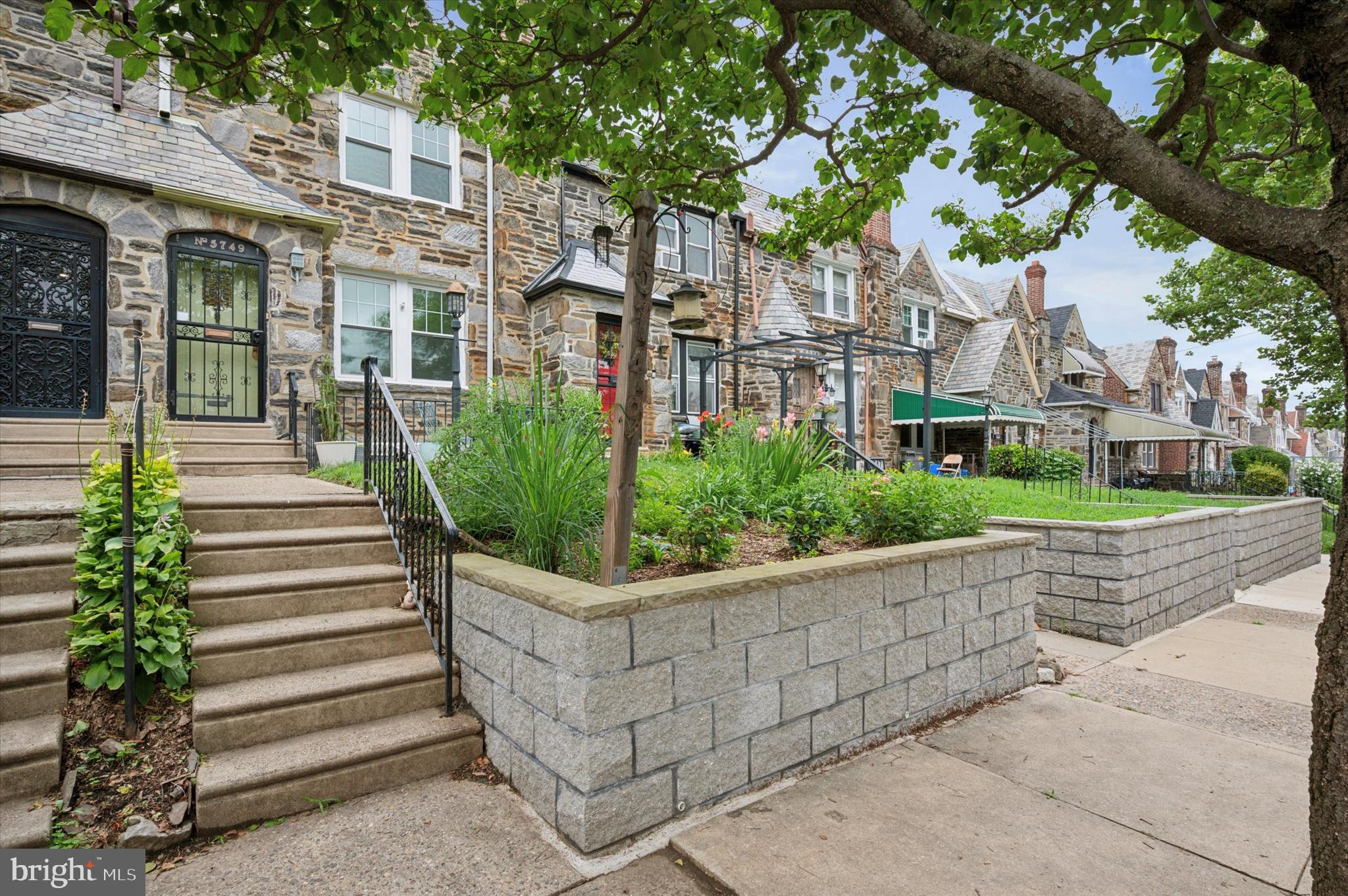 OVERBROOK - Residential