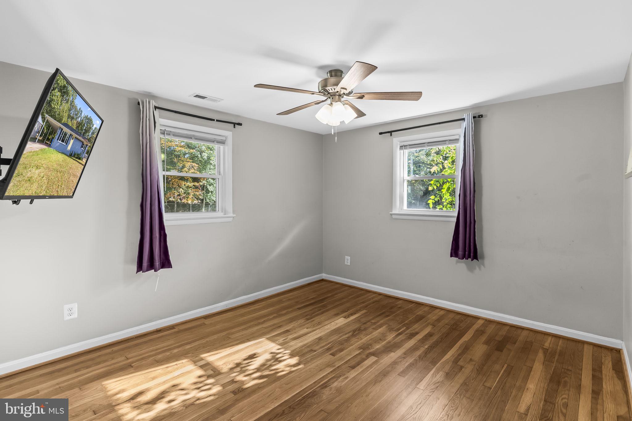 WARRINGTON HILLS - Residential