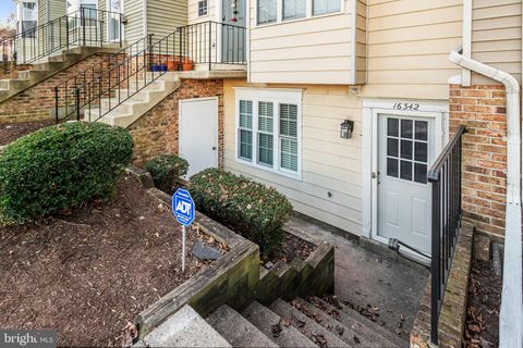 16342 TACONIC CIRCLE DUMFRIES VA 22025