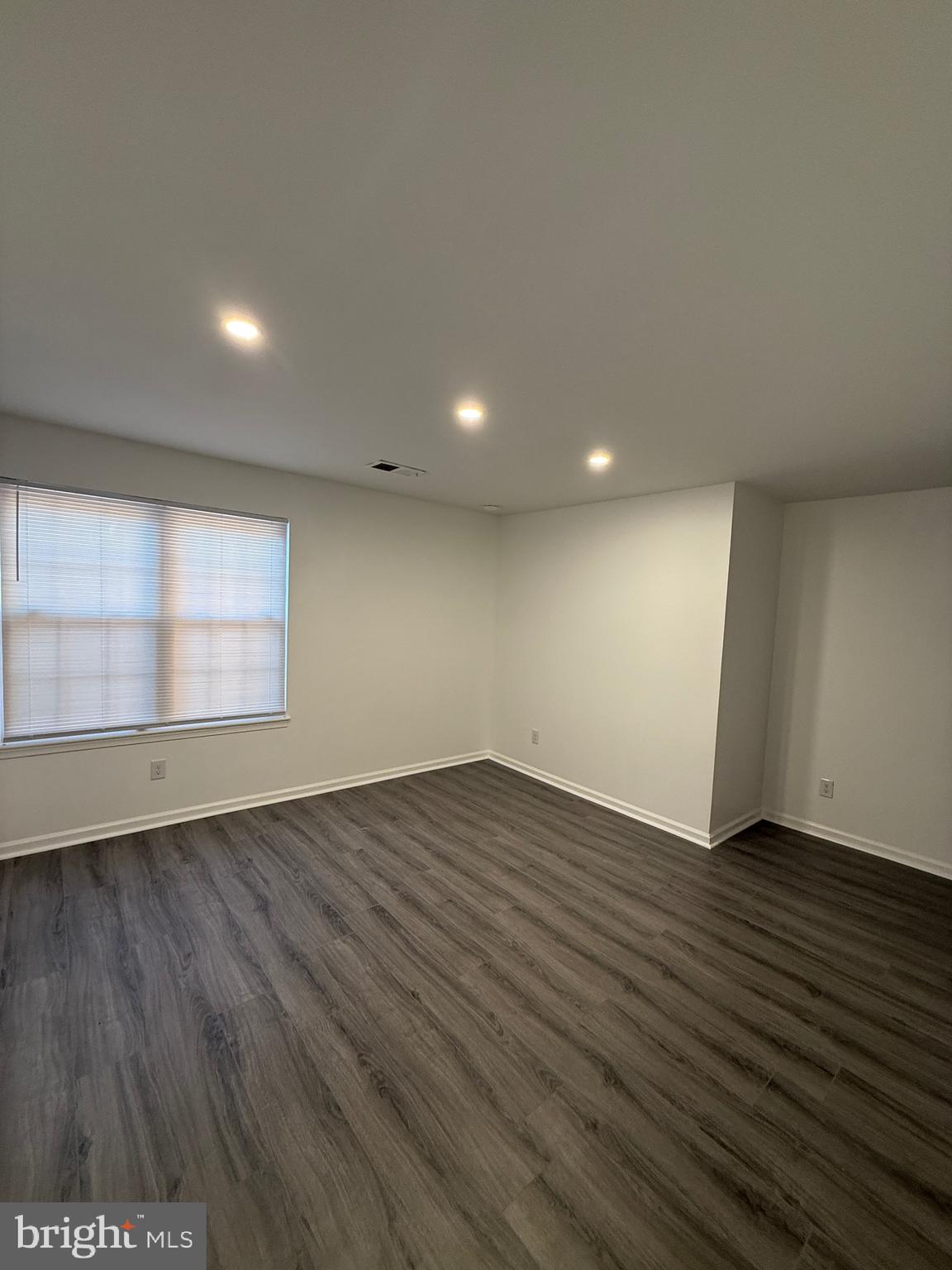 STOCKBRIDGE CONDO - Residential Lease