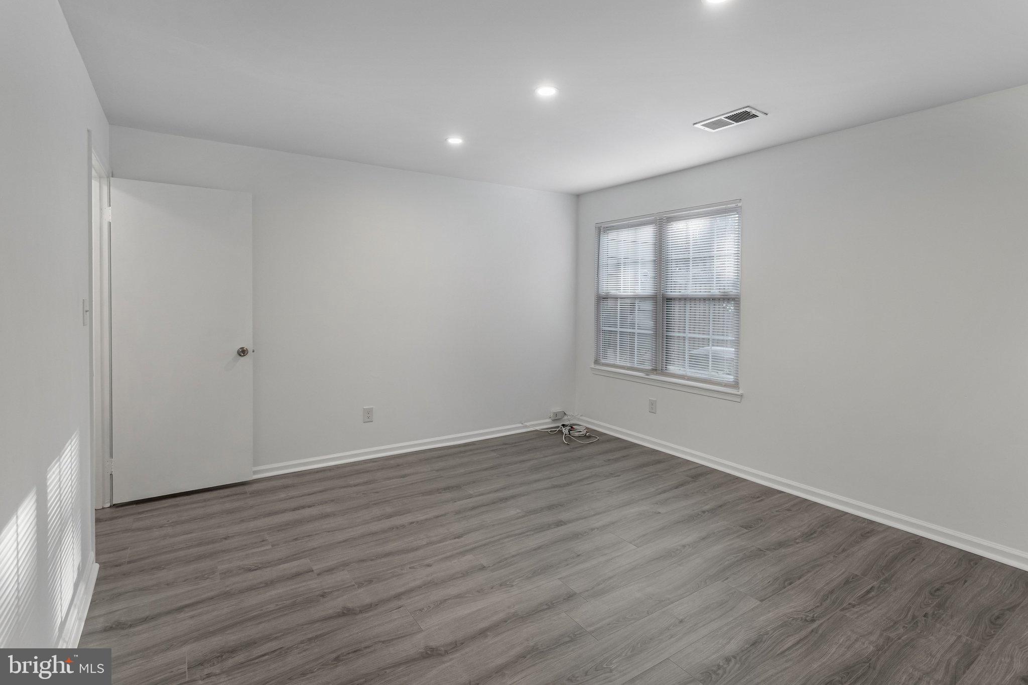 STOCKBRIDGE CONDO - Residential Lease