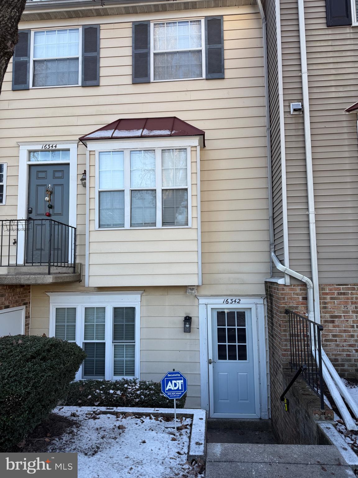 STOCKBRIDGE CONDO - Residential Lease