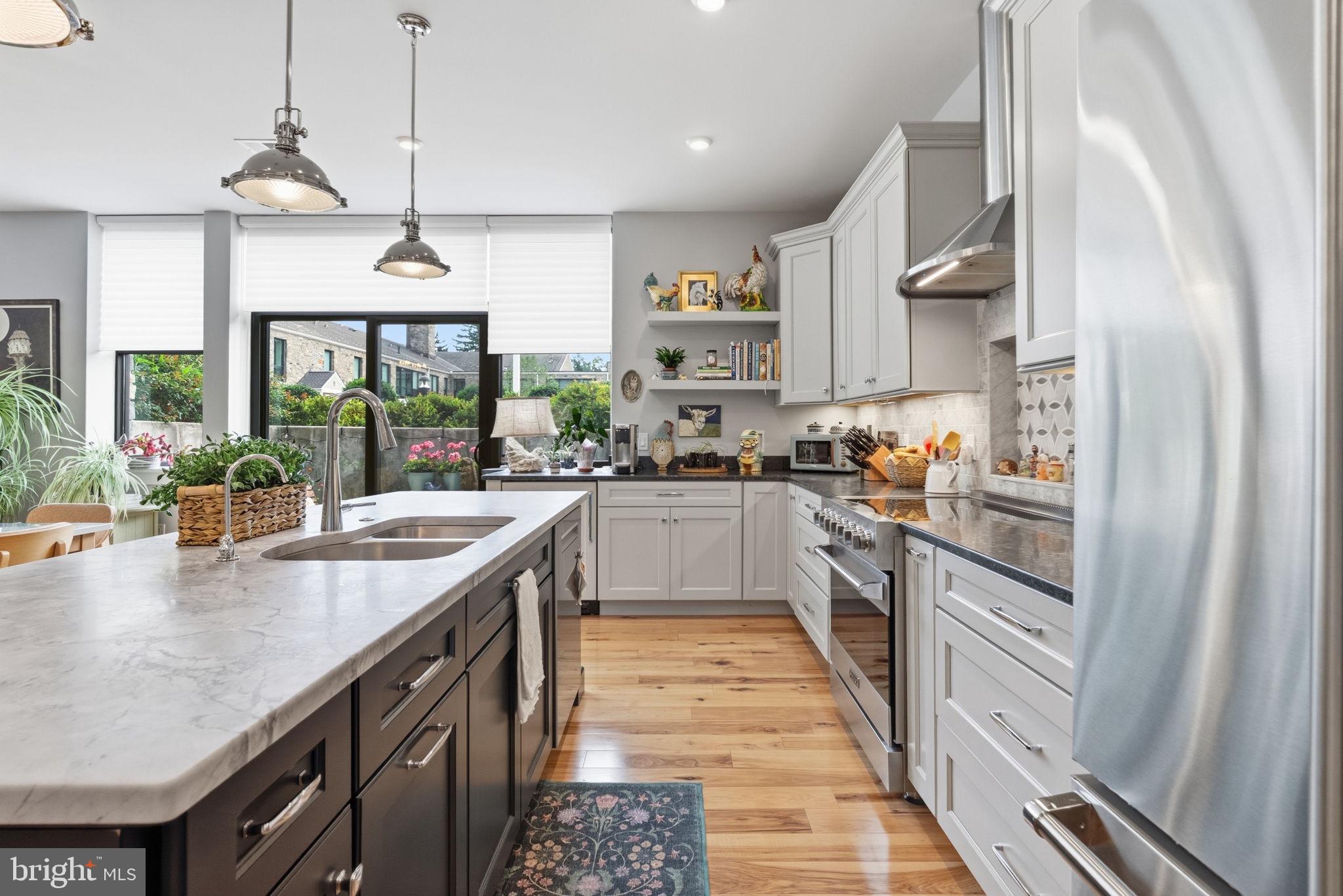 29 E 1ST AVENUE A101