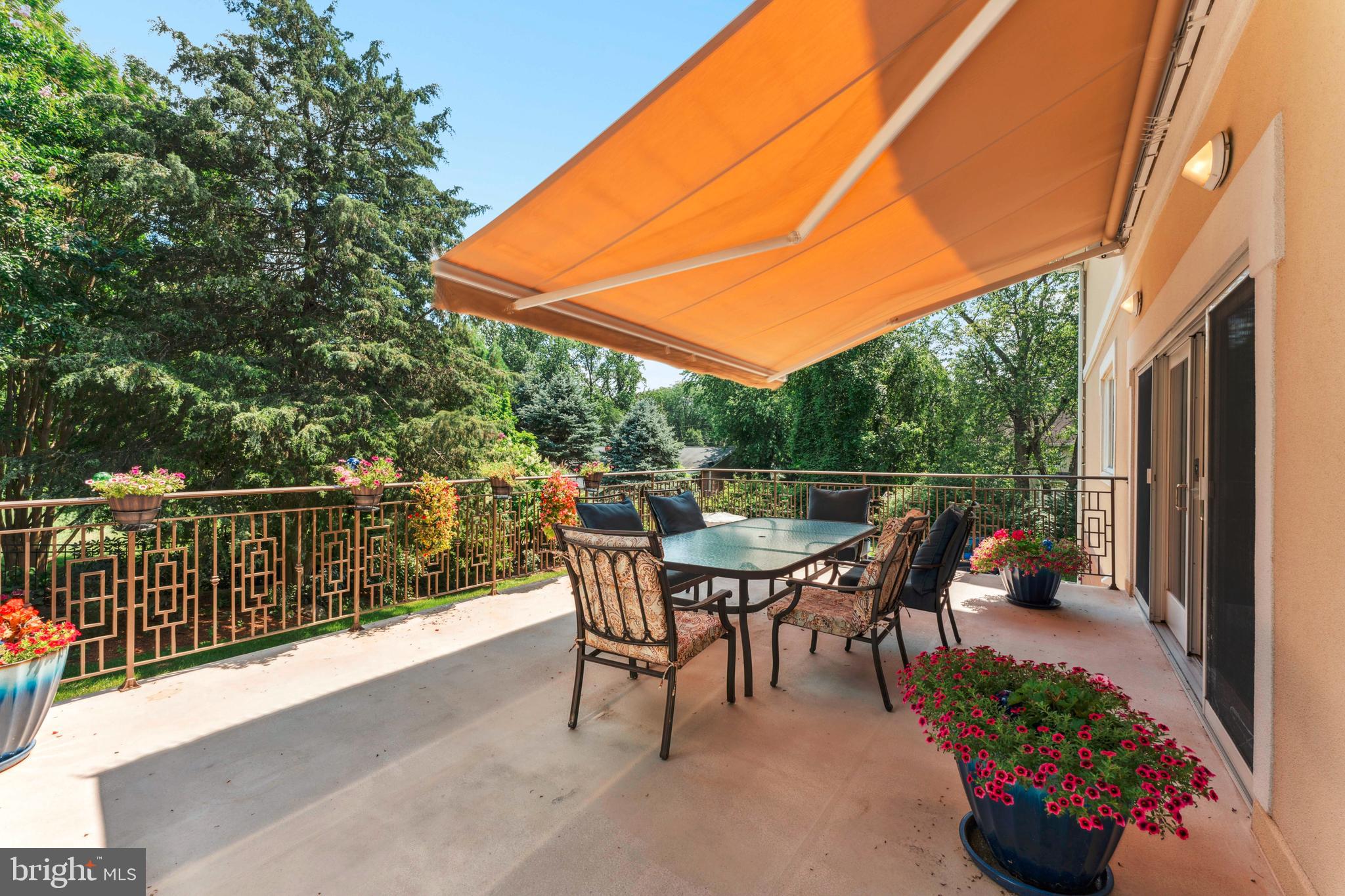 HUNTINGDON VALLEY - Residential