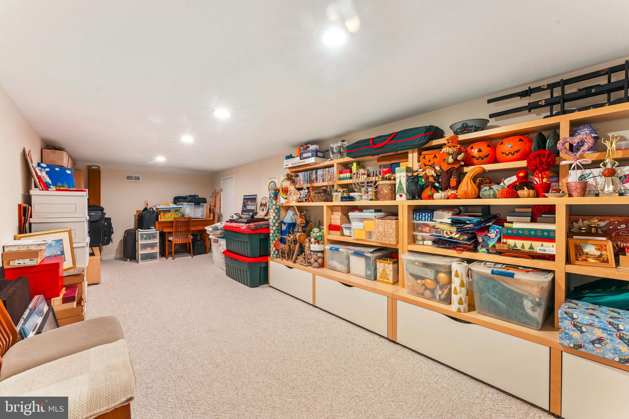 HUNTINGDON VALLEY - Residential