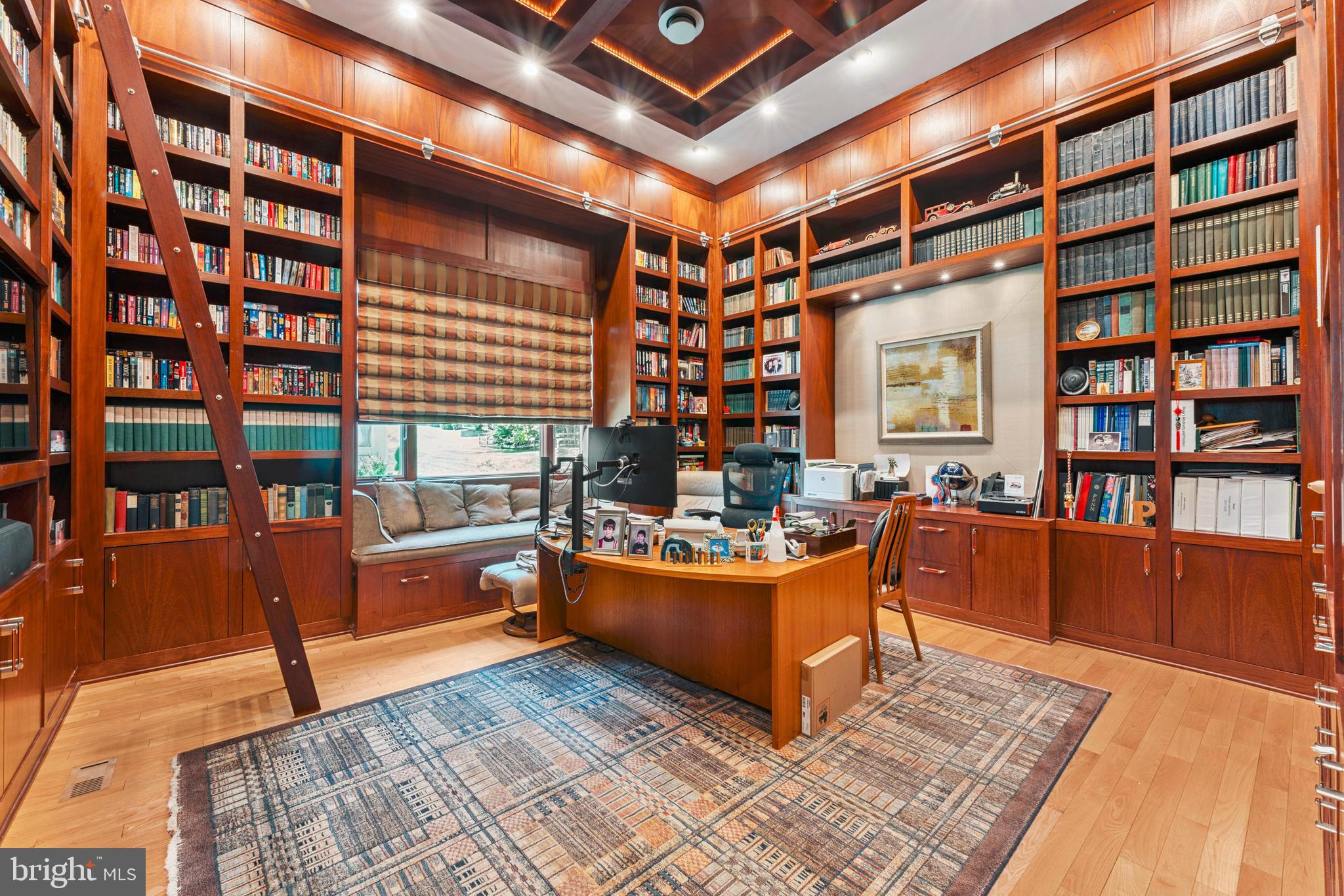 HUNTINGDON VALLEY - Residential