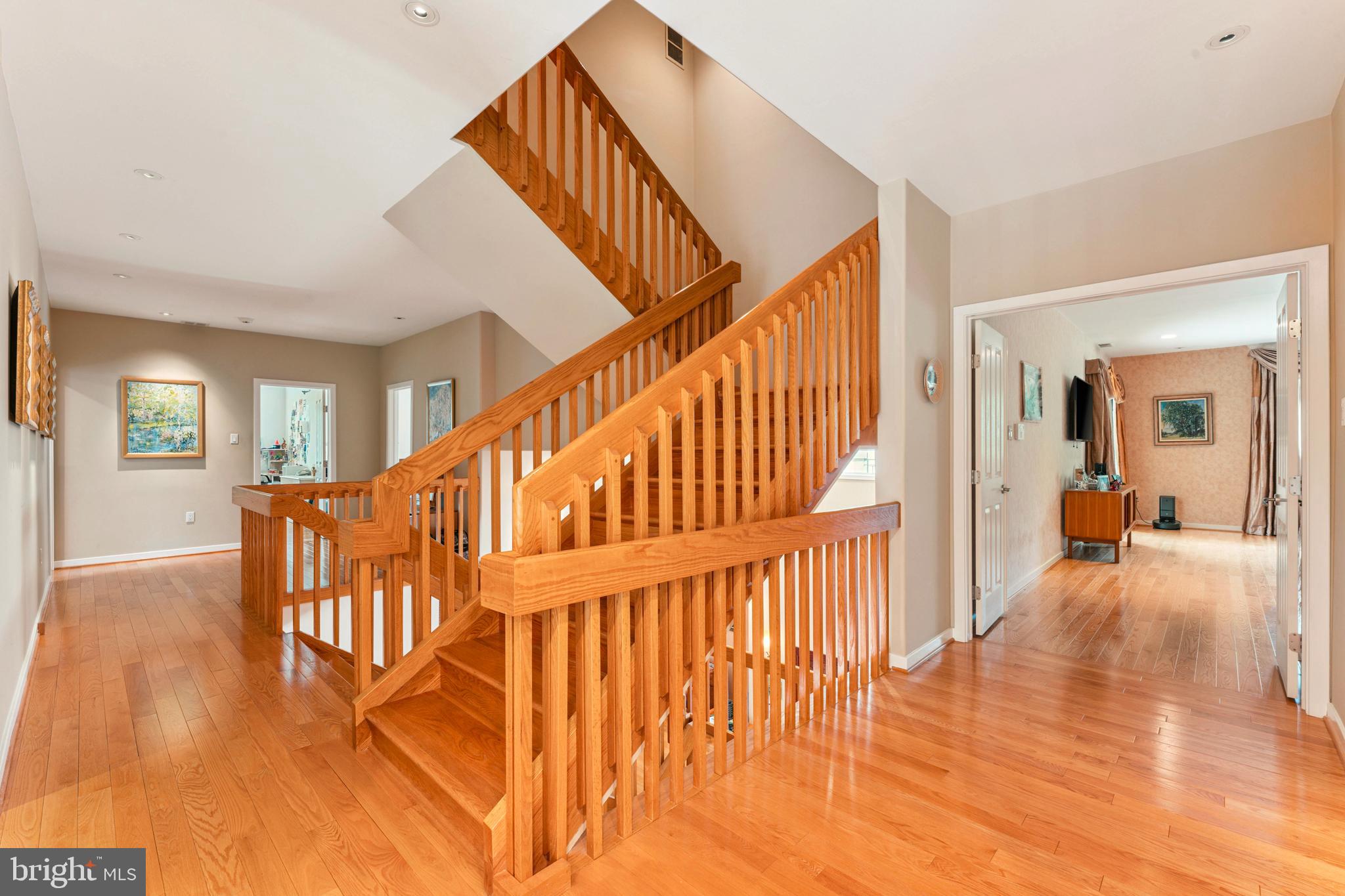 HUNTINGDON VALLEY - Residential