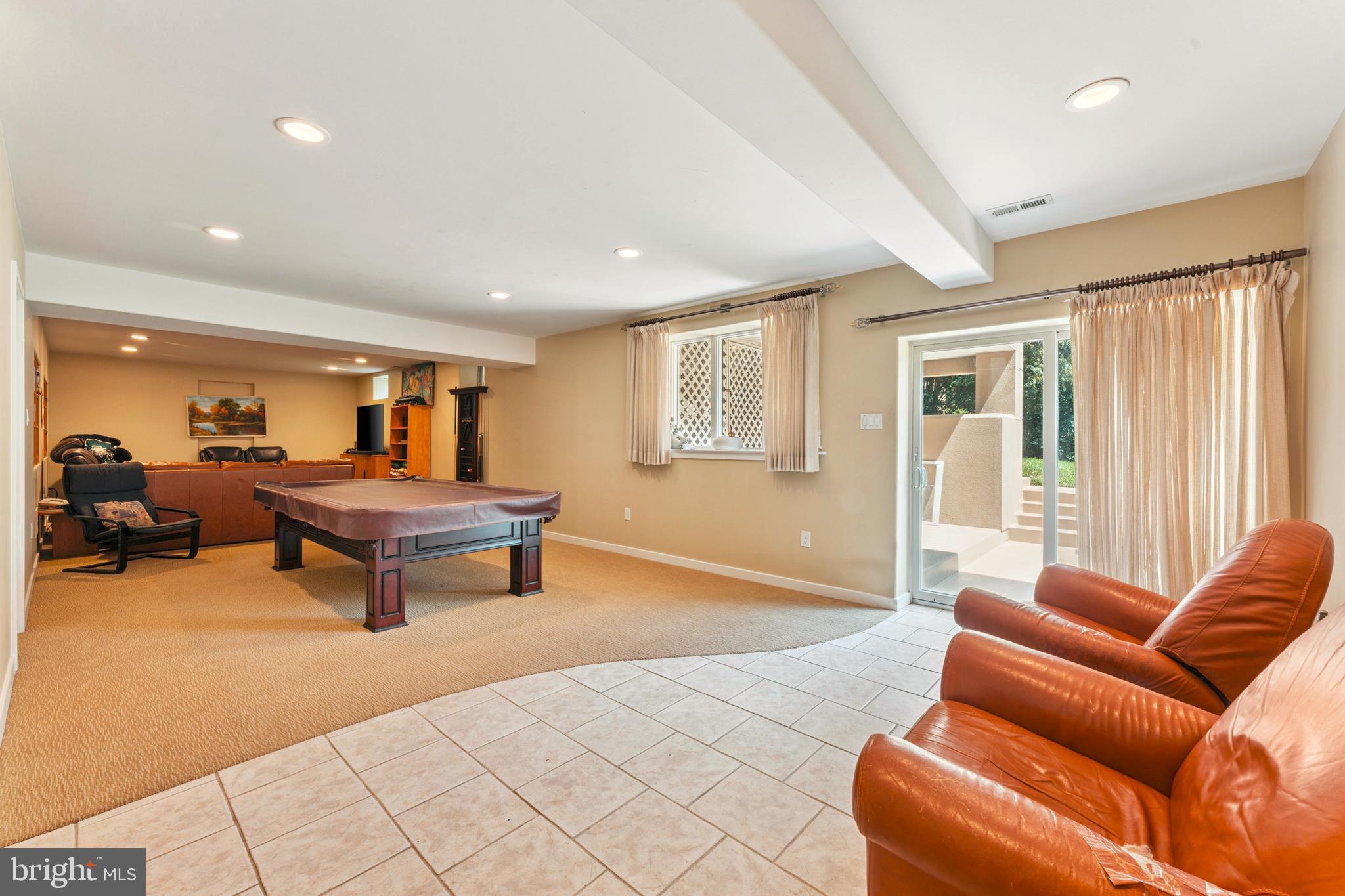 HUNTINGDON VALLEY - Residential