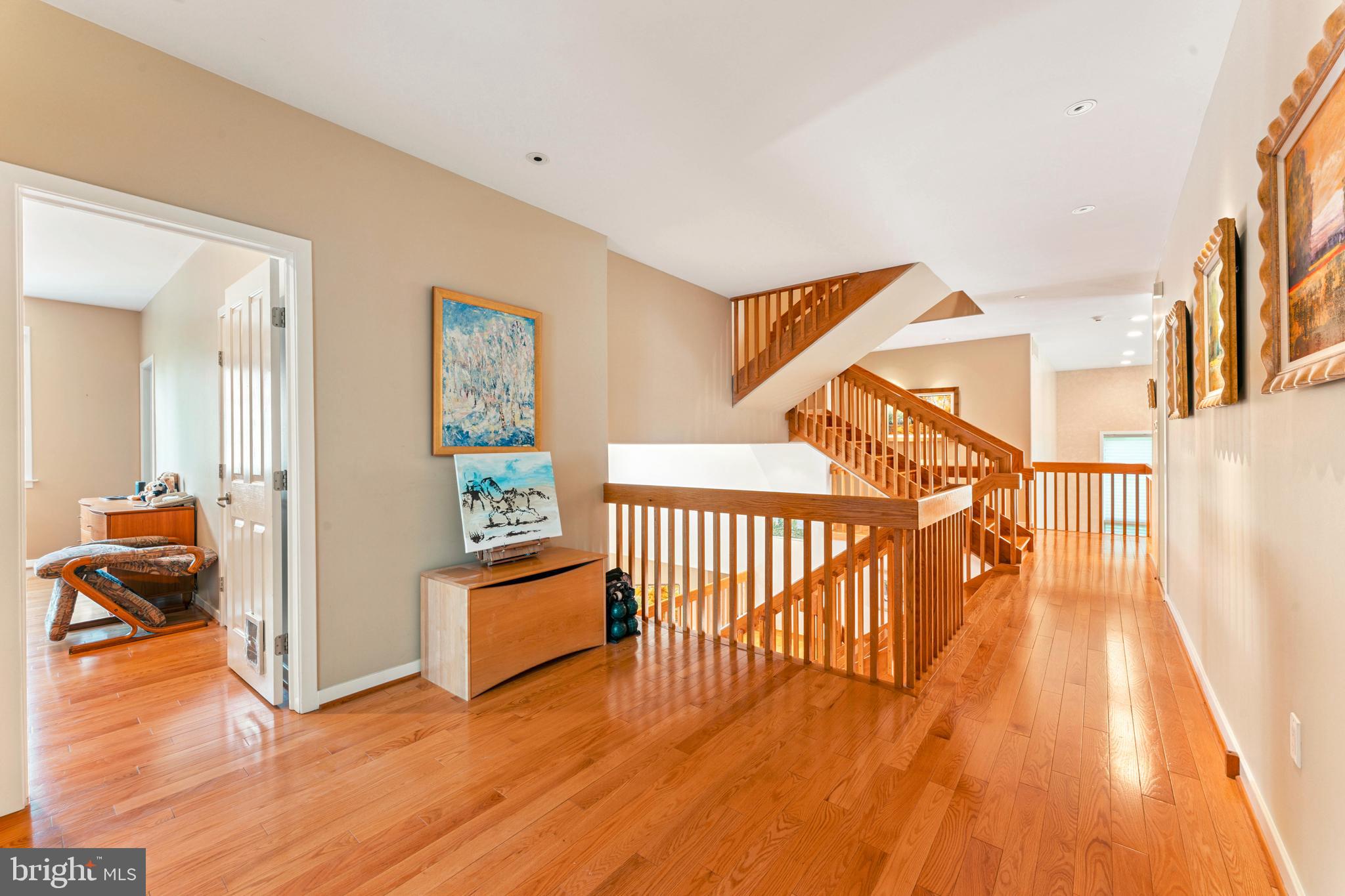 HUNTINGDON VALLEY - Residential