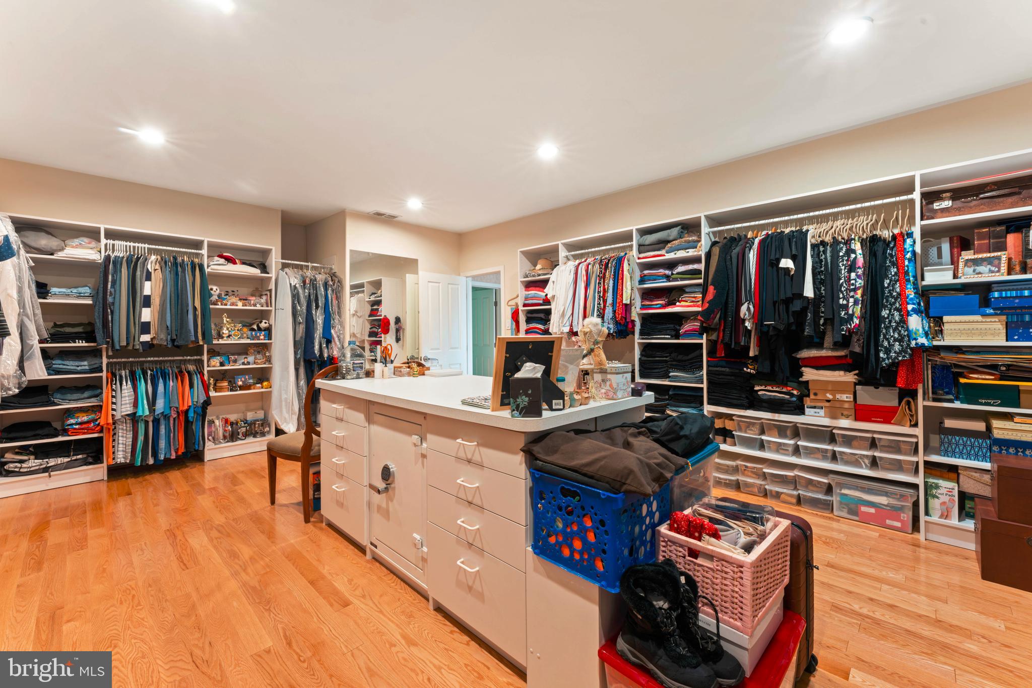 HUNTINGDON VALLEY - Residential