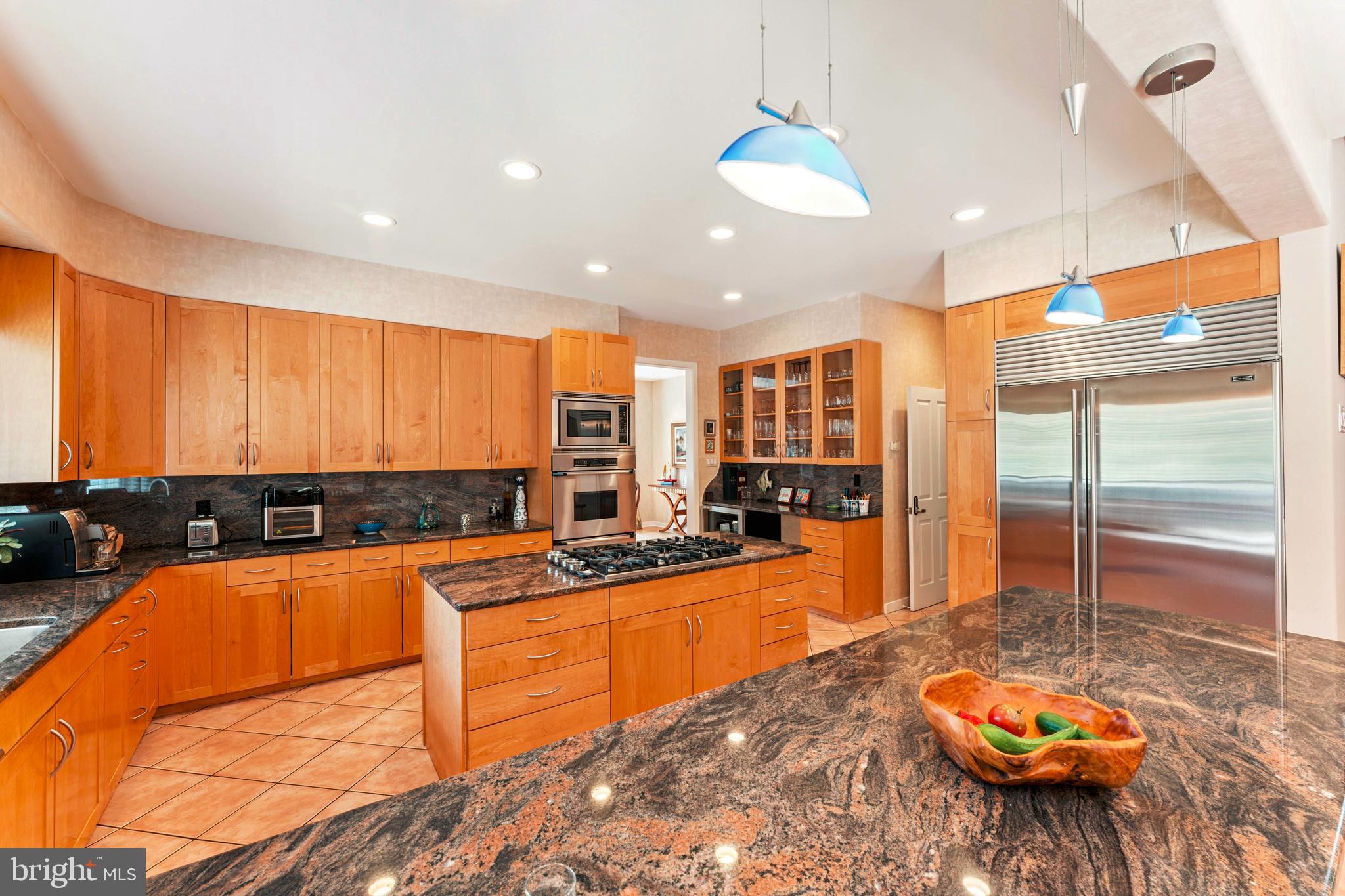 HUNTINGDON VALLEY - Residential