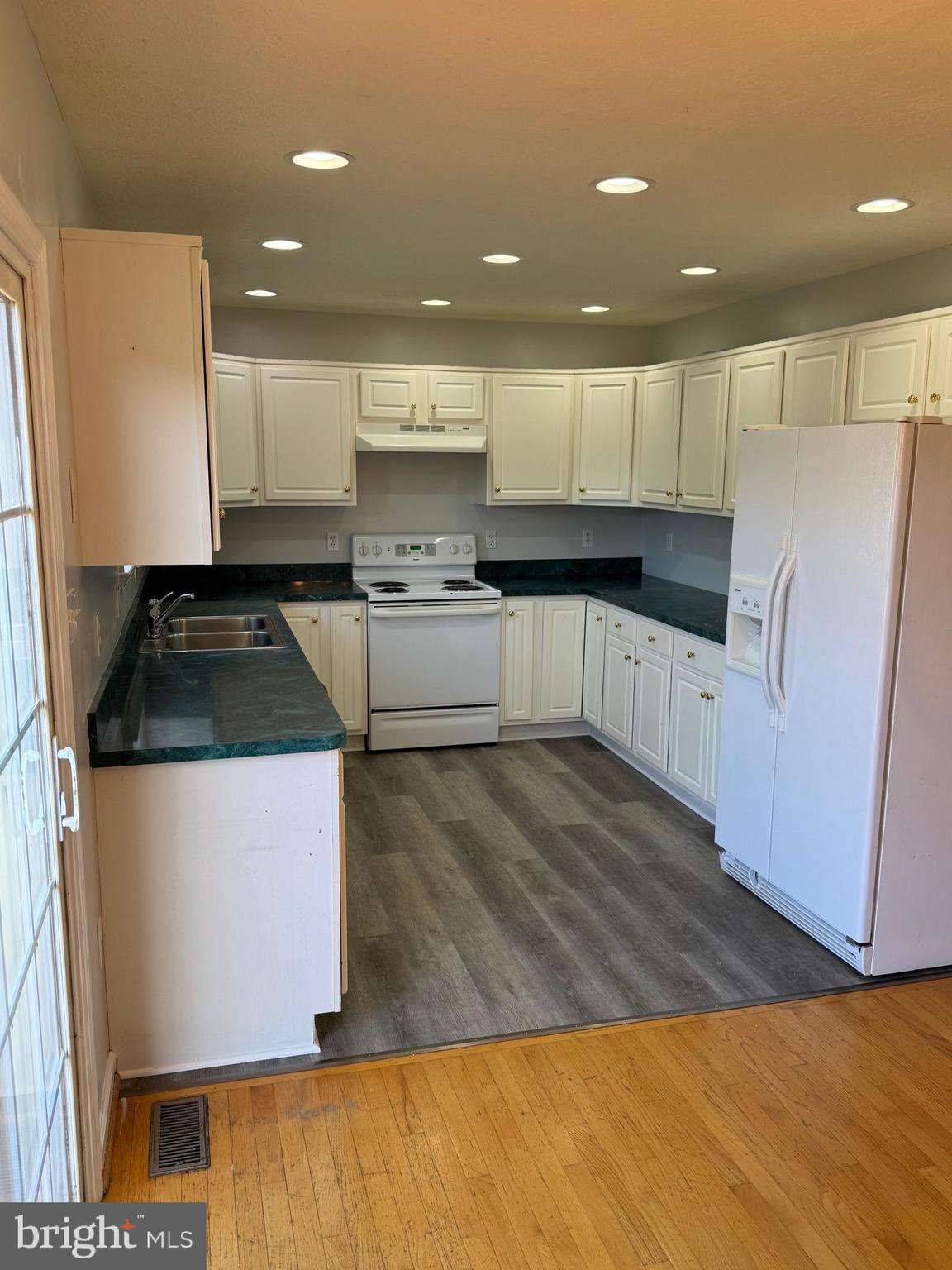 MADISON HEIGHTS - Residential