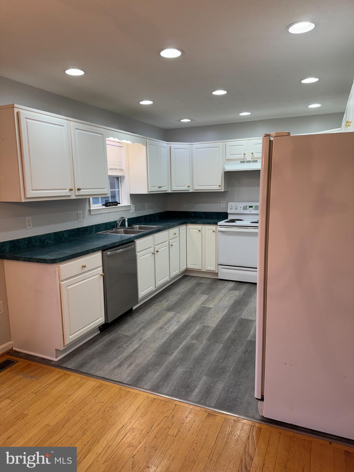 MADISON HEIGHTS - Residential