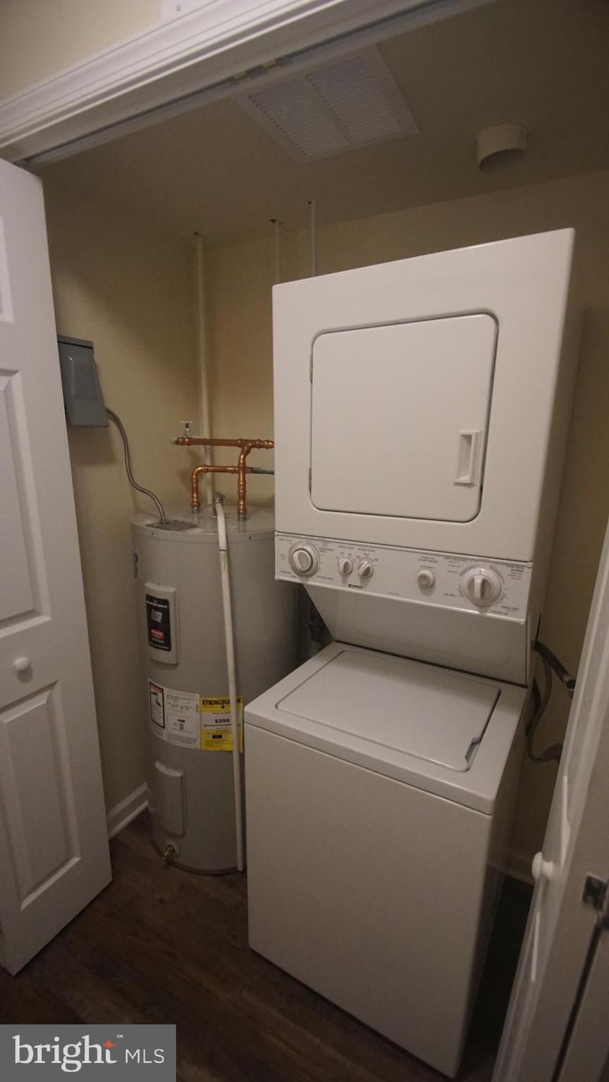 WOODMONT NORTH - Residential Lease