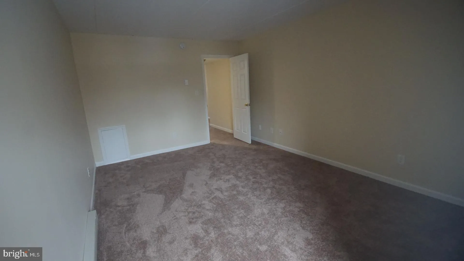 Downingtown, Pennsylvania 19335, United States, 1 Bedroom Bedrooms, ,1 BathroomBathrooms,Residential,Pending,99796