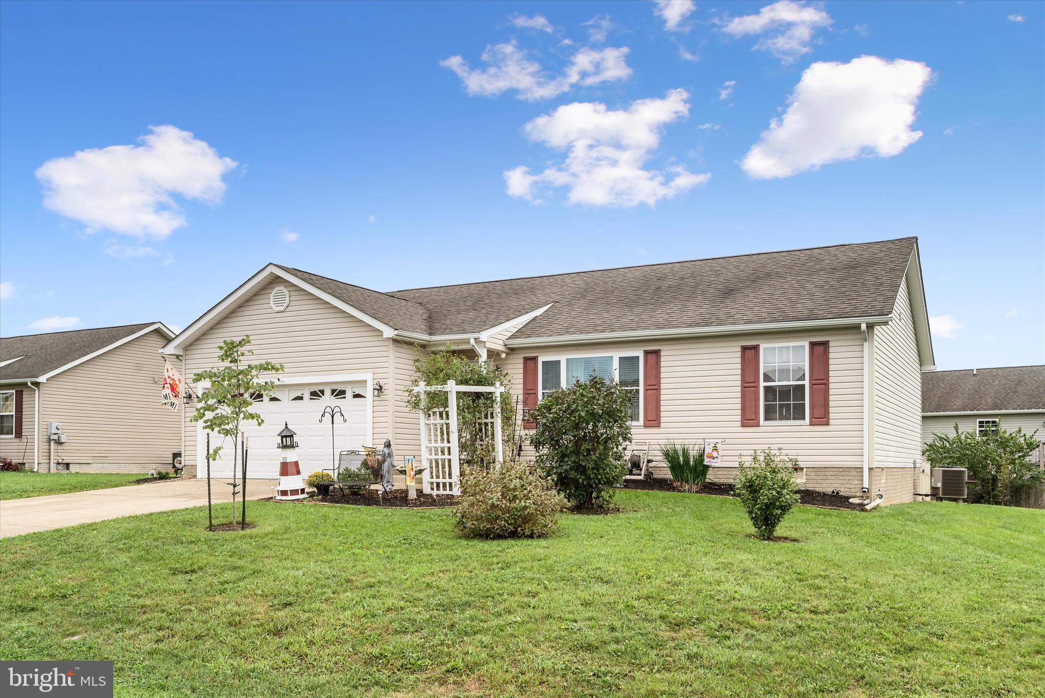 SPRING HILL - Residential