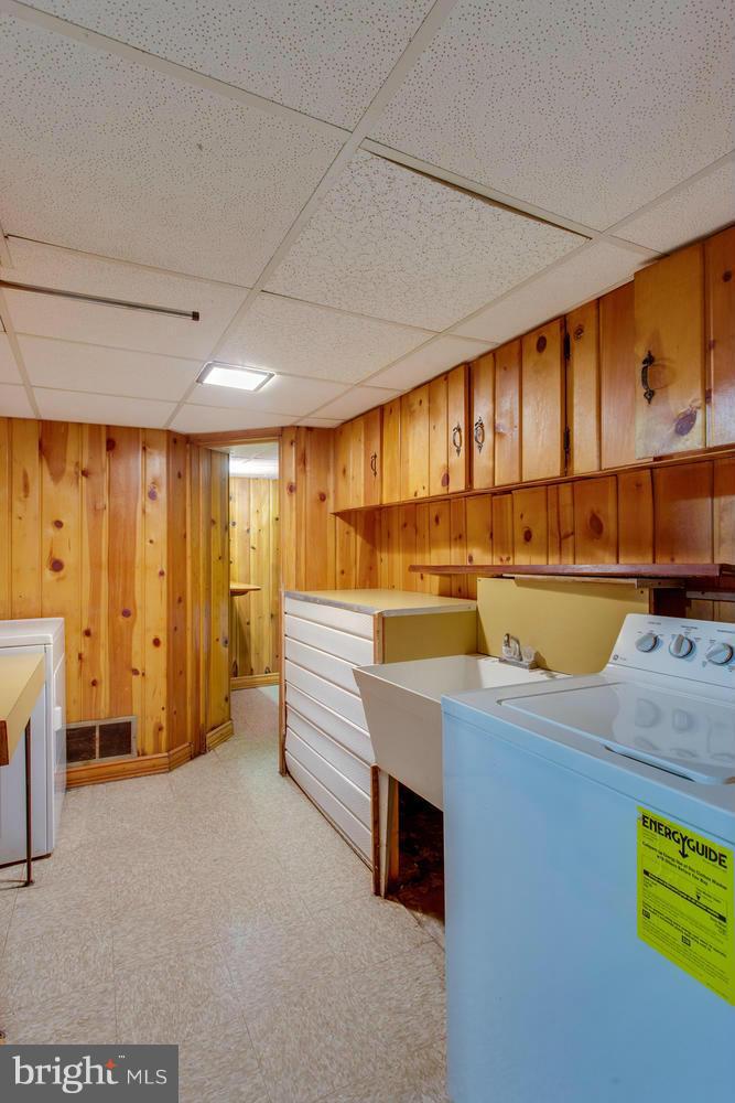 COURTLAND PARK - Residential