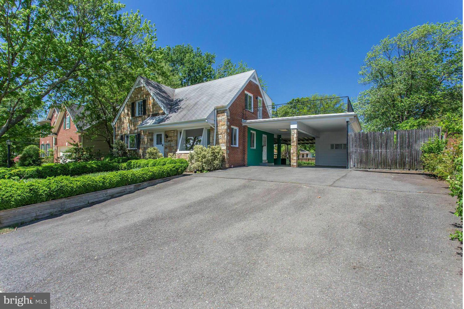 COURTLAND PARK - Residential