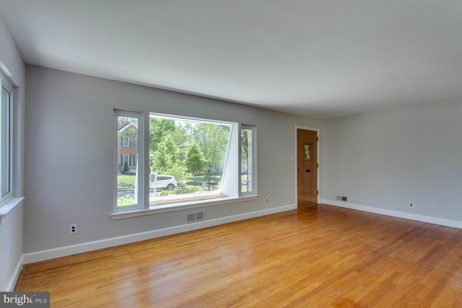 COURTLAND PARK - Residential