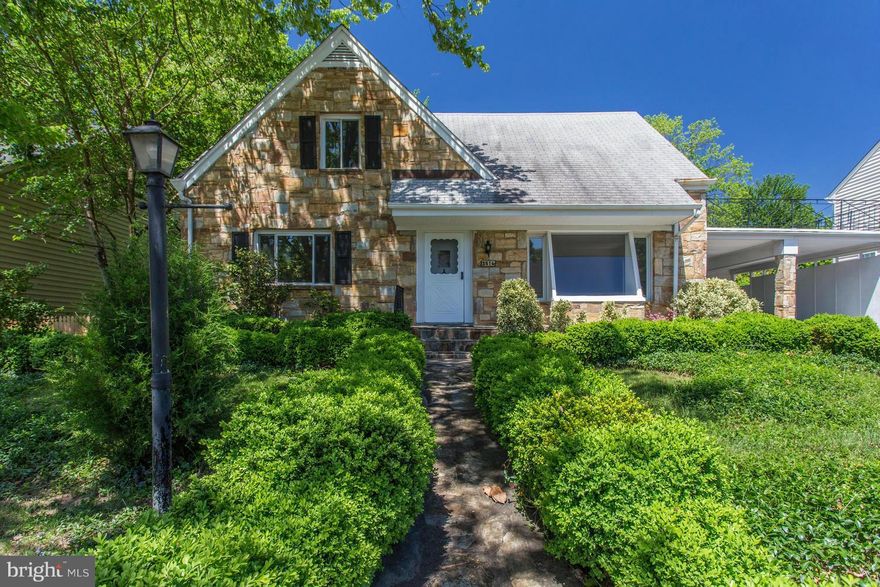 What an opportunity!! This rock solid cape cod has big rooms, a great level lot and a wonderful location.