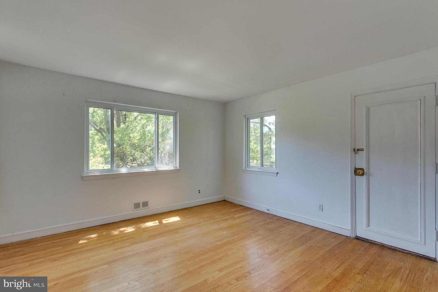 COURTLAND PARK - Residential