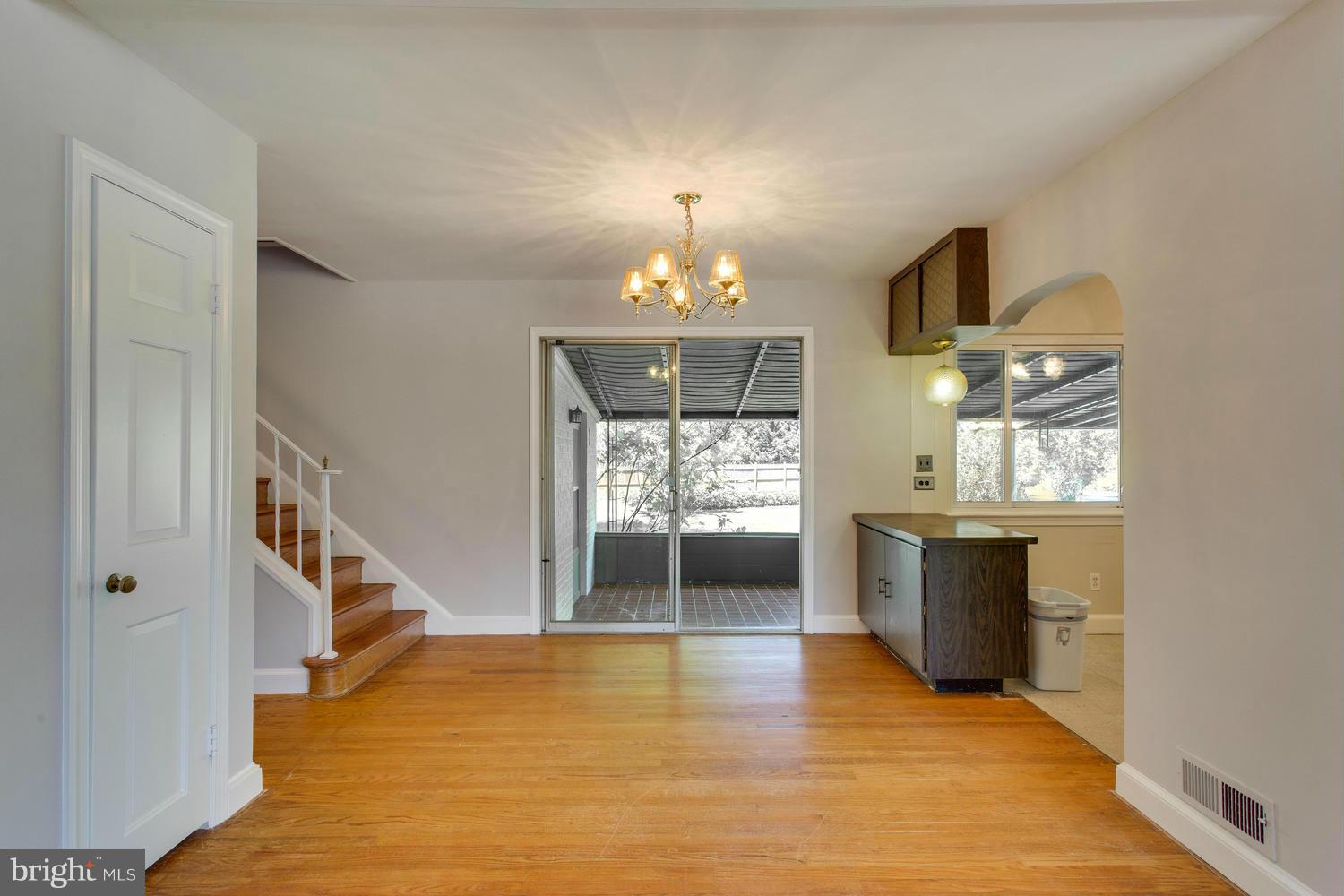 COURTLAND PARK - Residential