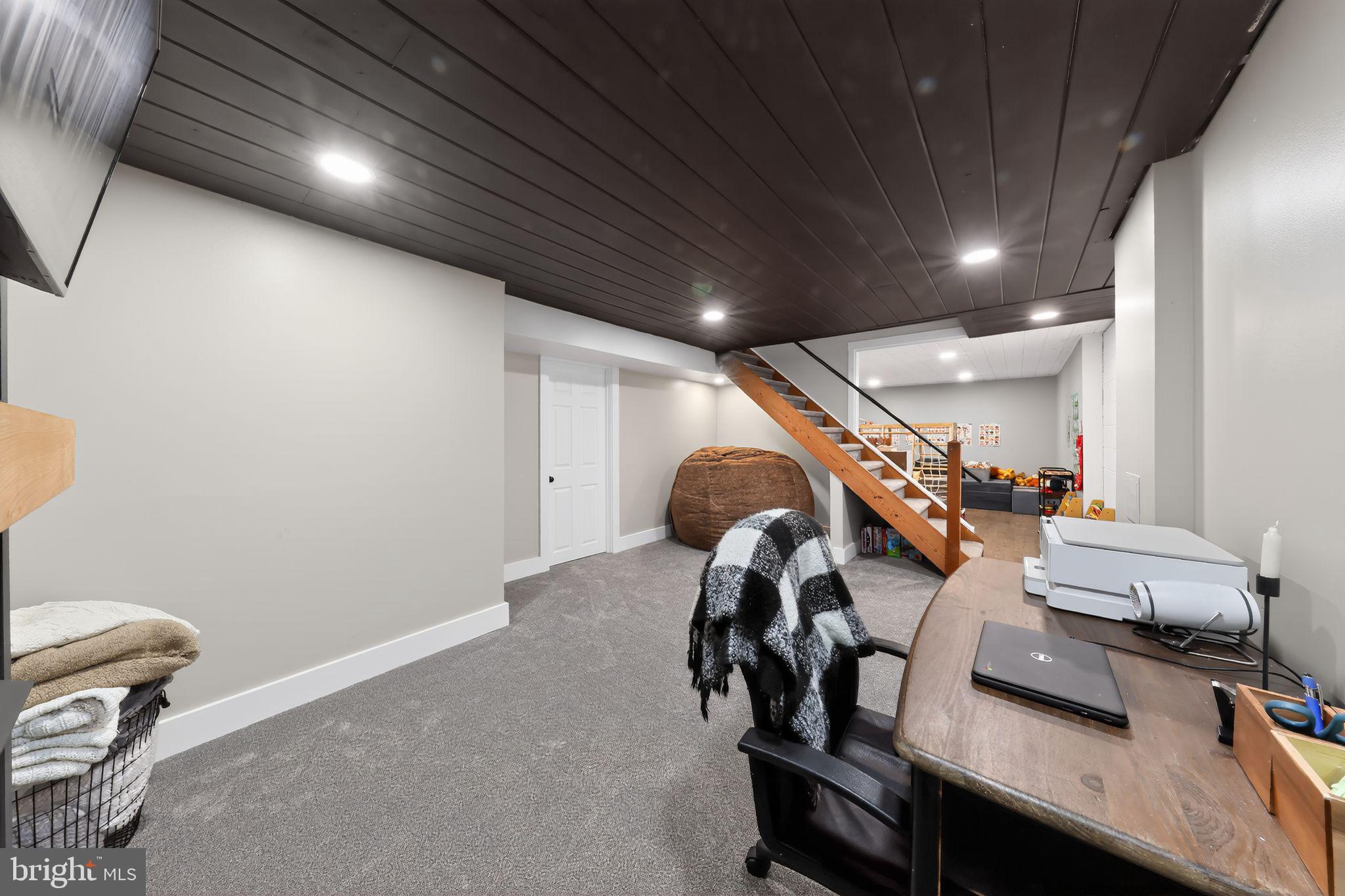 SUNNYSIDE ACRES - Residential