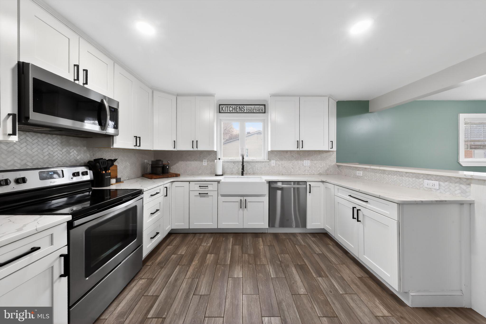 SUNNYSIDE ACRES - Residential