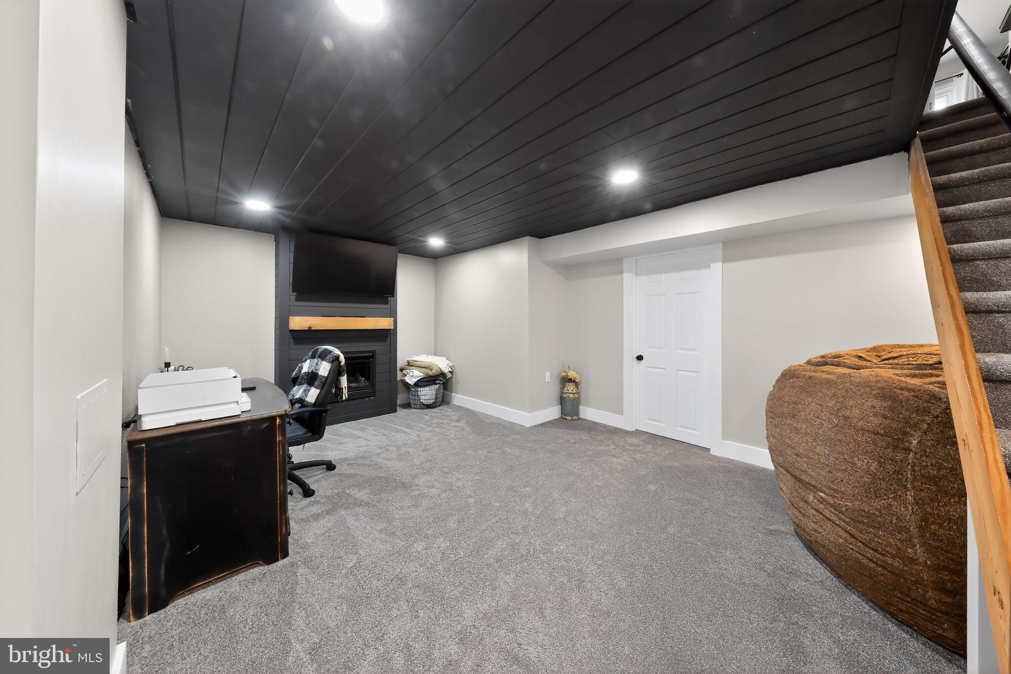 SUNNYSIDE ACRES - Residential