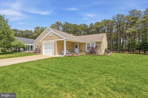 Homes For Sale - 14 Abbey Court<br/> FORKED RIVER, NJ 08731